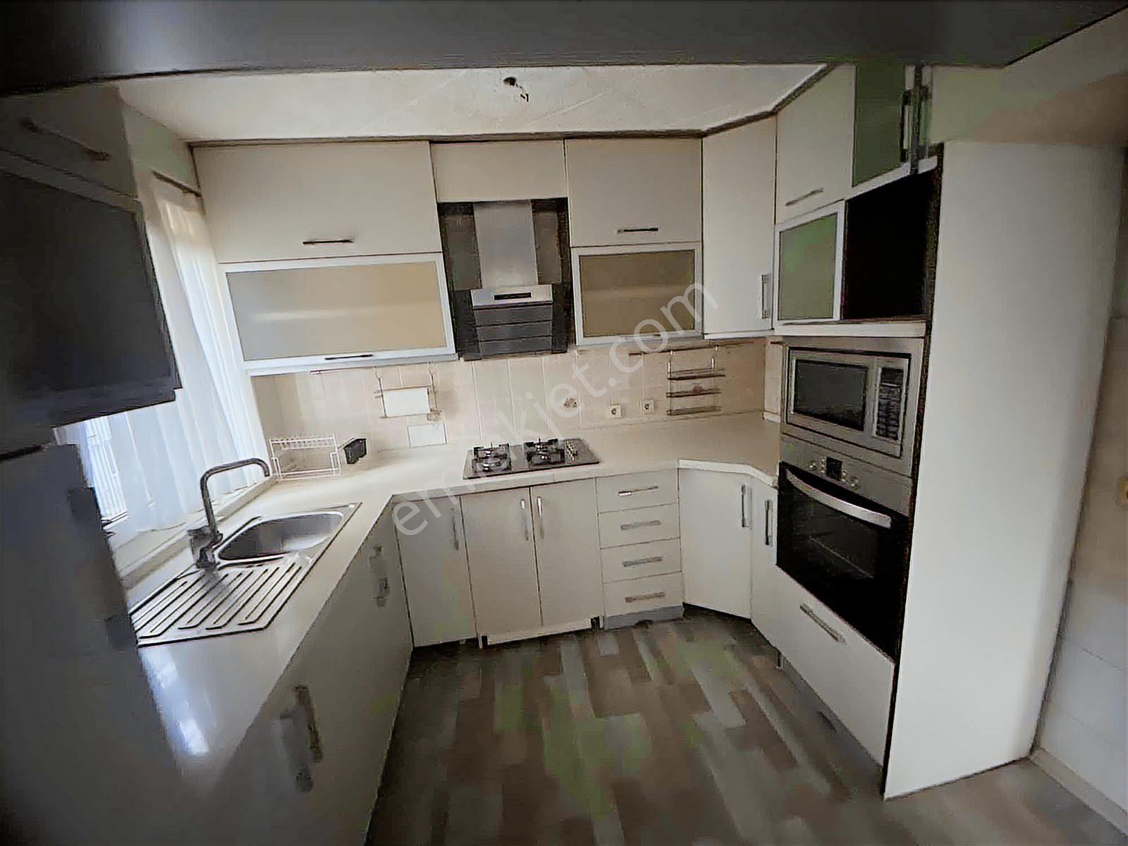 Batıkent İnönümah. Yapılı Bahçeli Teraslı 5.5+1 Kiralık Müstakil - Görsel 15
