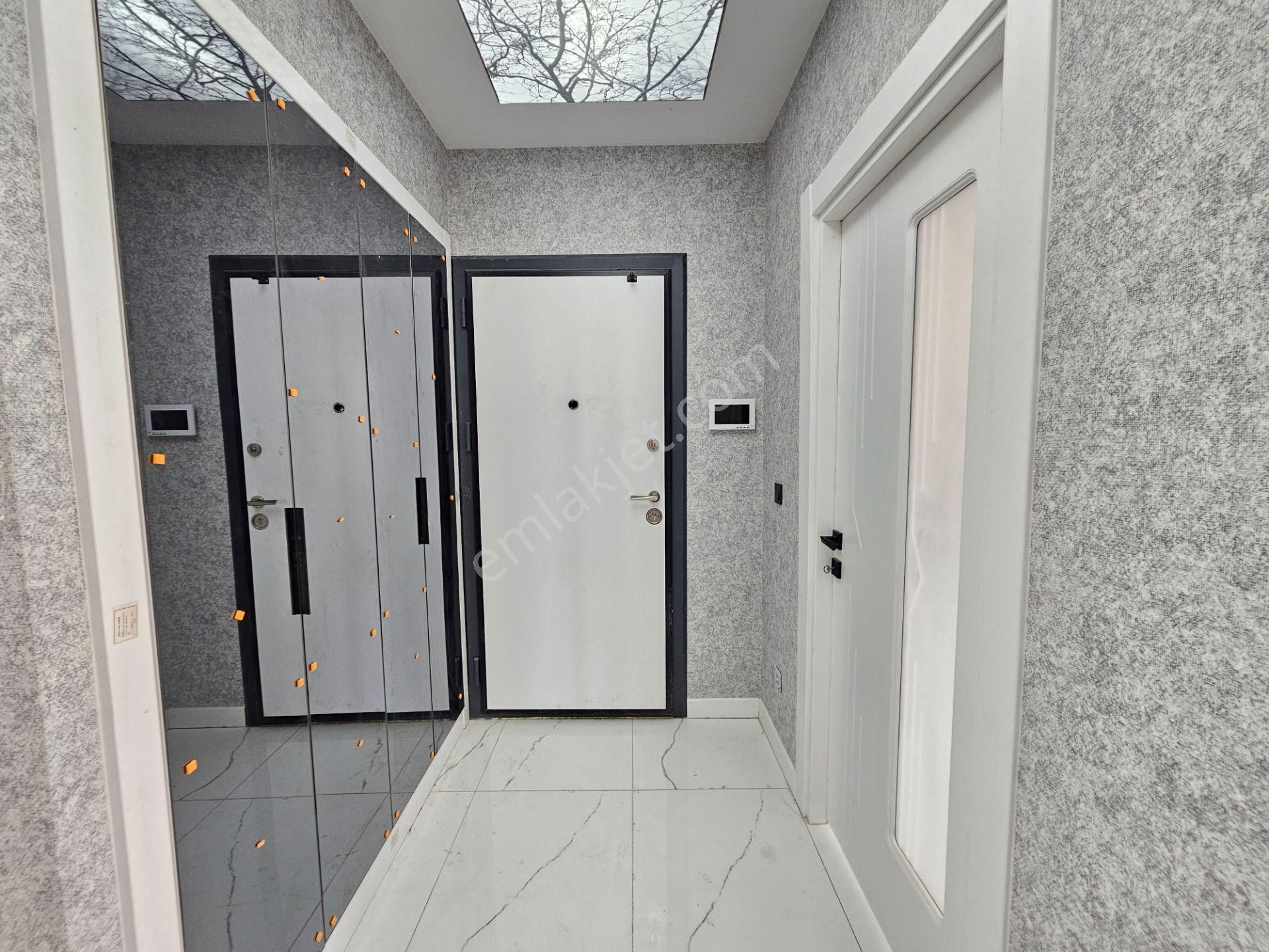 Cadde Yakınıişyapar Gayrimenkul'den Sıfır Lüks 2+1 Daire - Görsel 24