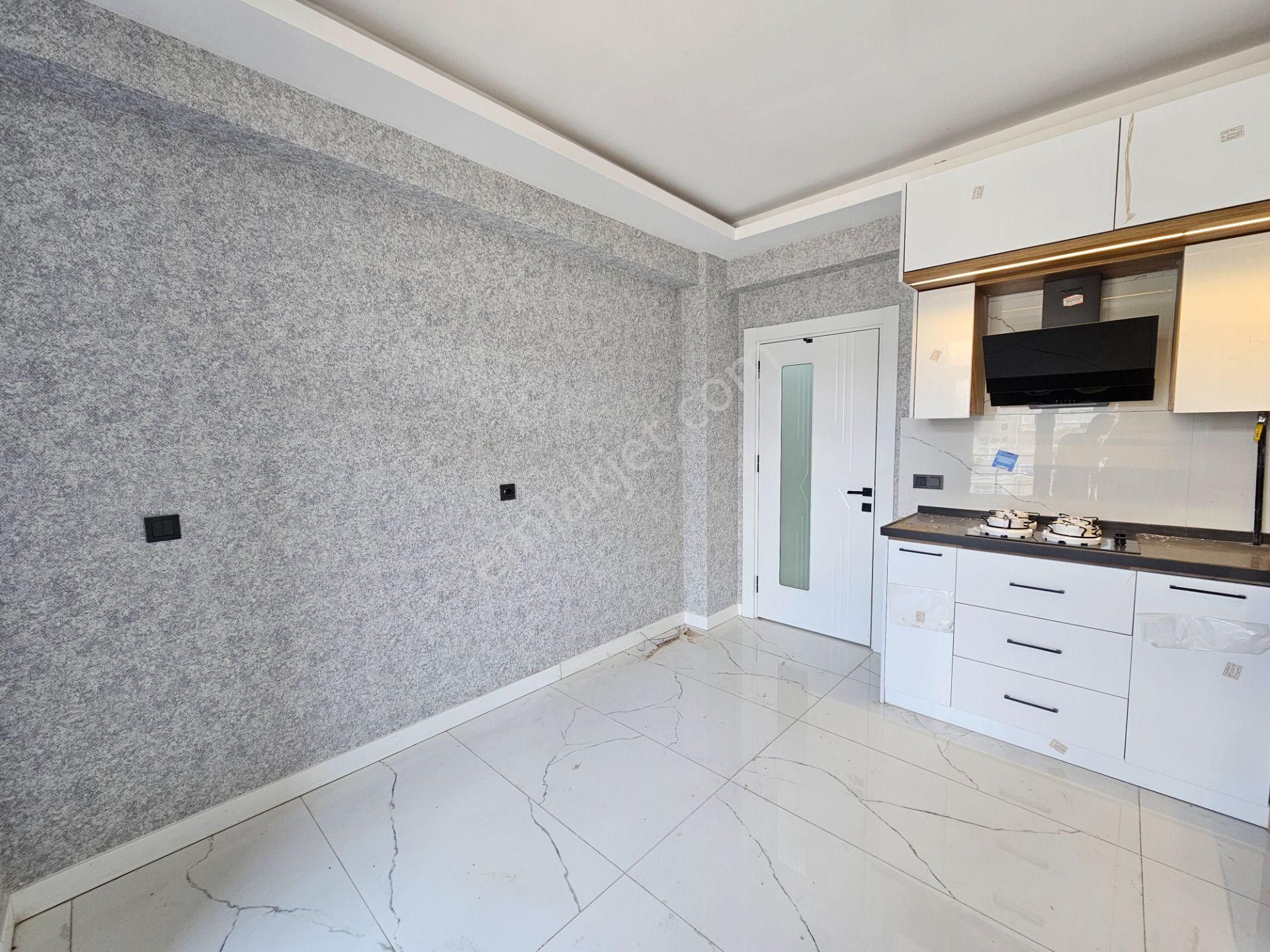 Cadde Yakınıişyapar Gayrimenkul'den Sıfır Lüks 2+1 Daire - Görsel 14