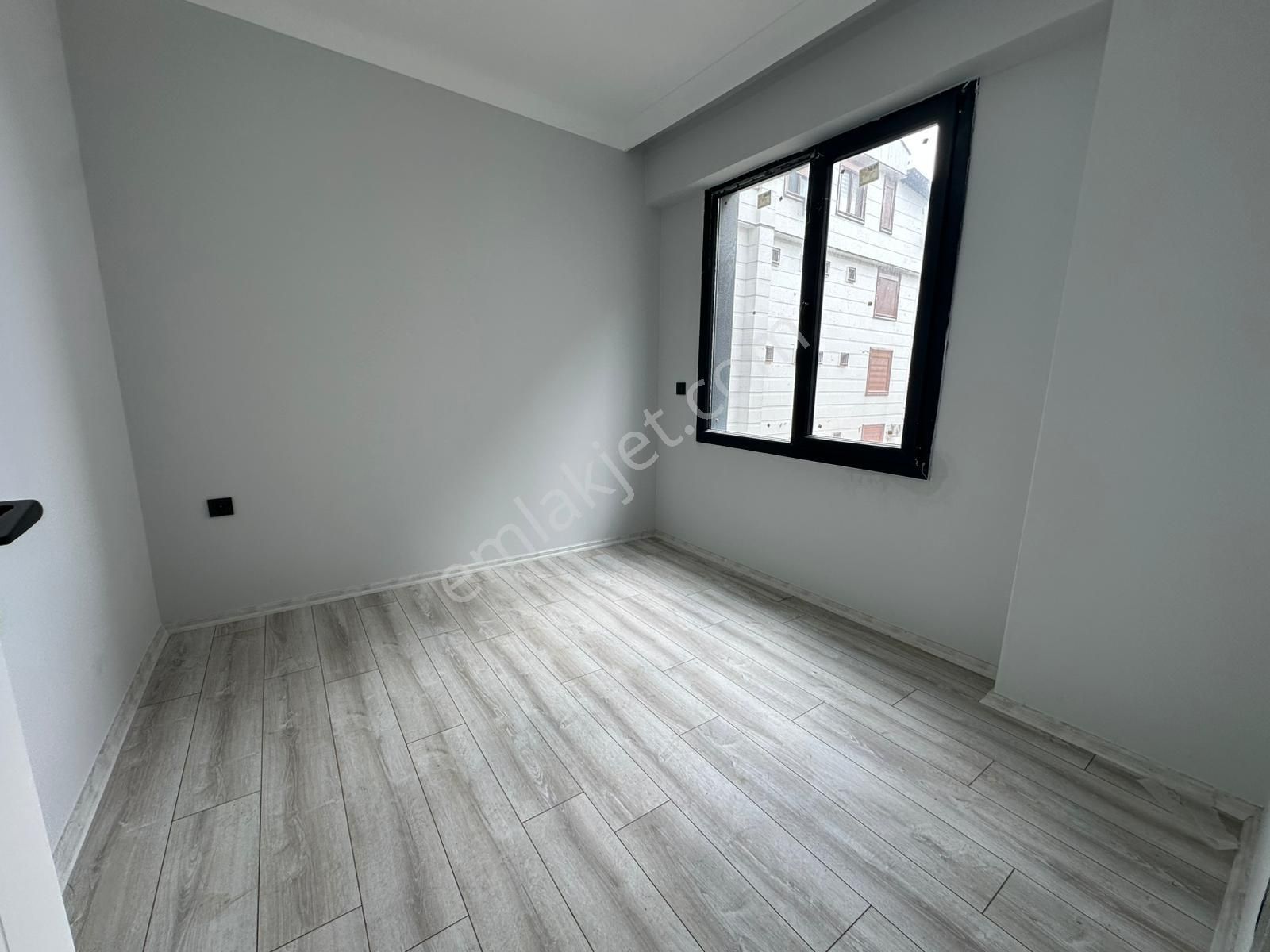 Doradan Akçay Kordona 20 Adım Mesafede 1+1 Daire - Görsel 29