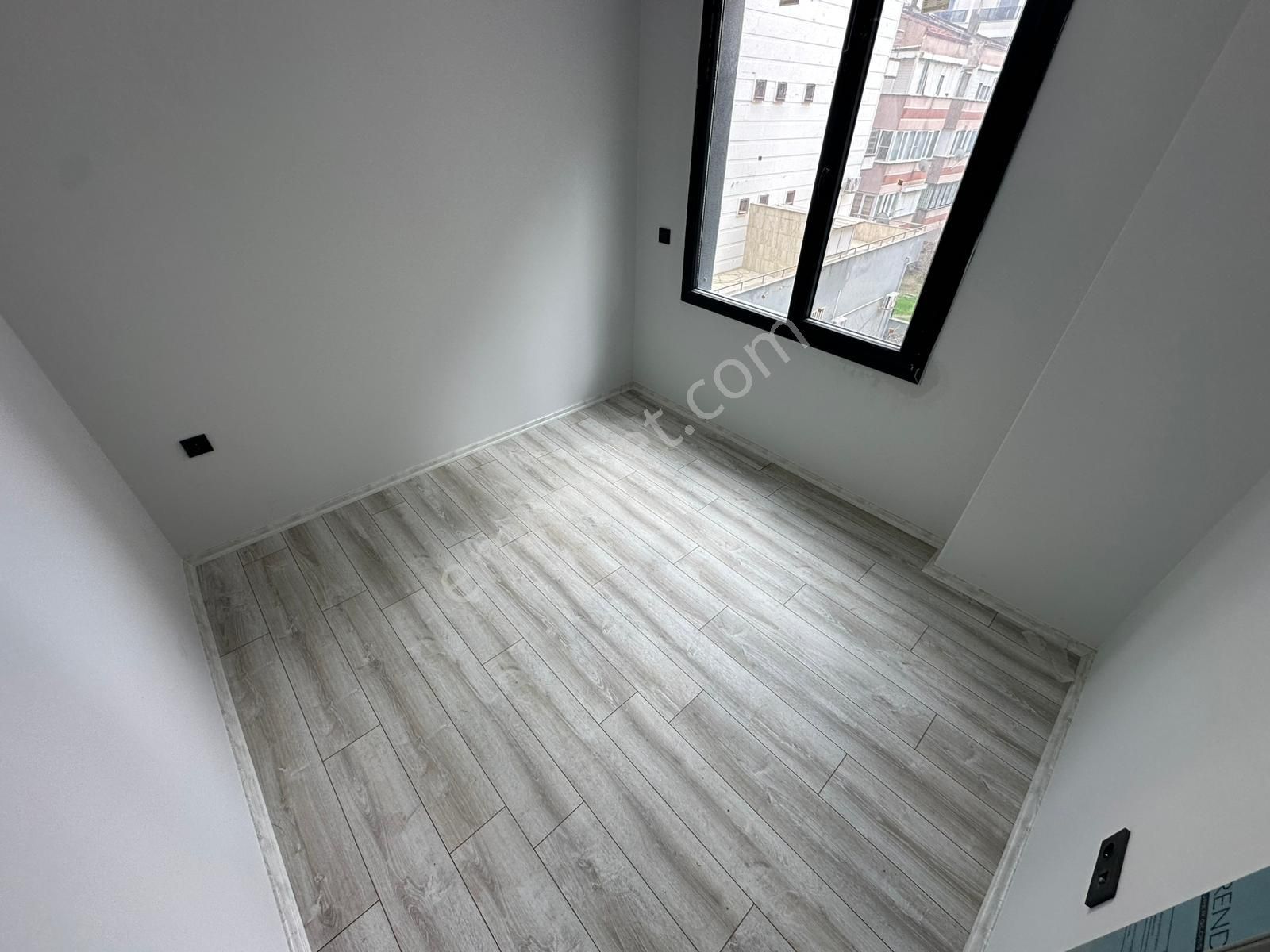 Doradan Akçay Kordona 20 Adım Mesafede 1+1 Daire - Görsel 15