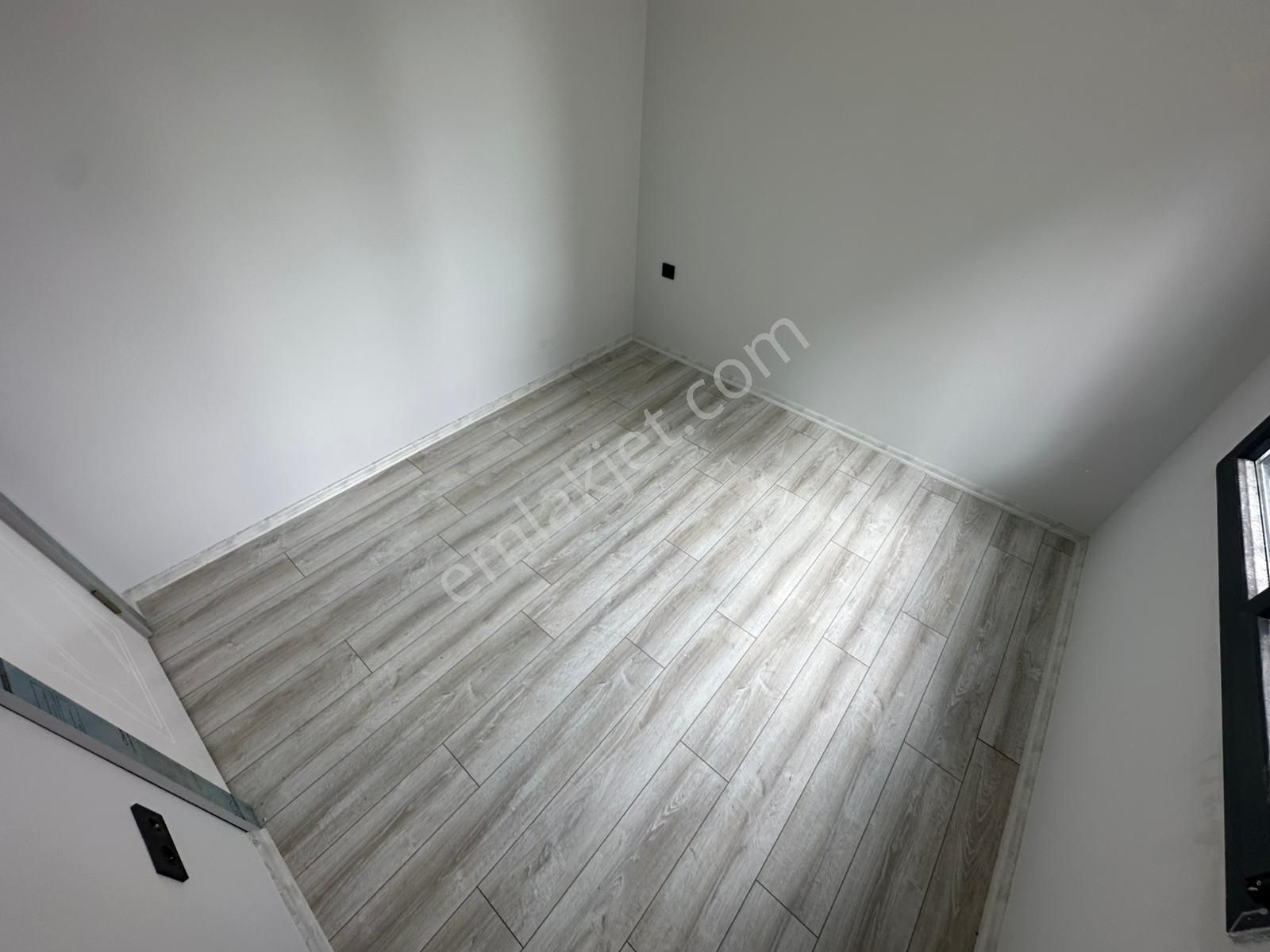 Doradan Akçay Kordona 20 Adım Mesafede 1+1 Daire - Görsel 35