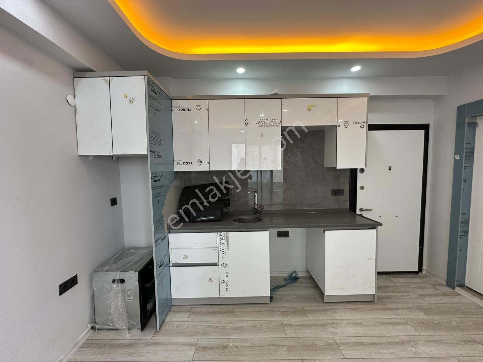 Doradan Akçay Kordona 20 Adım Mesafede 1+1 Daire - Görsel 23