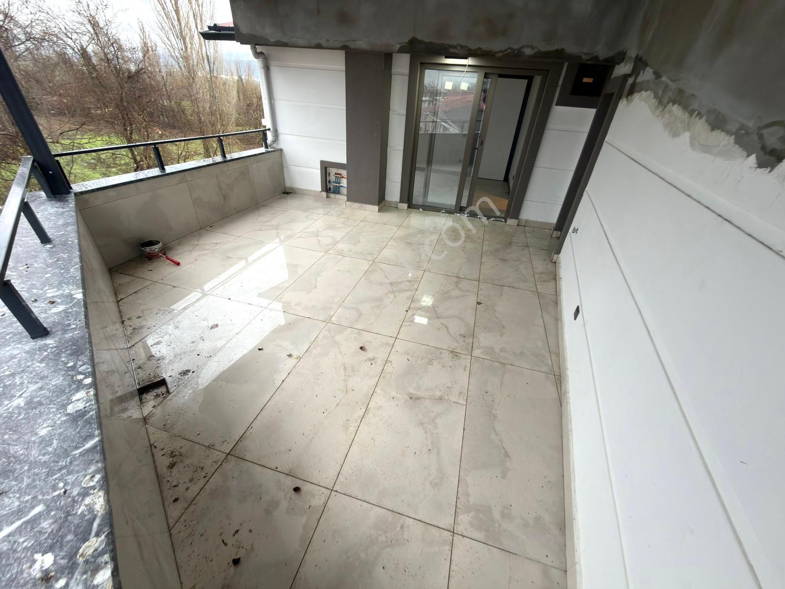 🏡 Referans'tan İkizçay'da Modern Tasarımlı Ebeveyn Banyolu Ön Cpehe 3+1 Dubleks - Görsel 29