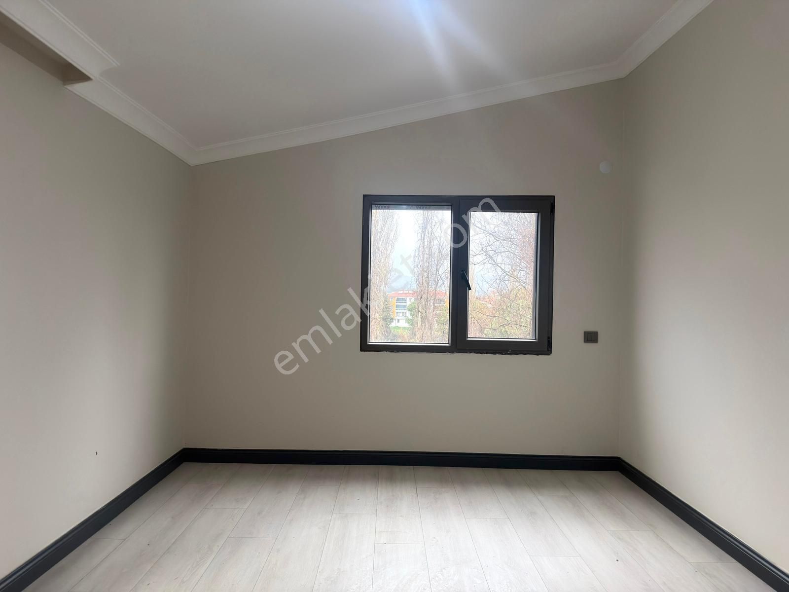 🏡 Referans'tan İkizçay'da Modern Tasarımlı Ebeveyn Banyolu Ön Cpehe 3+1 Dubleks - Görsel 32