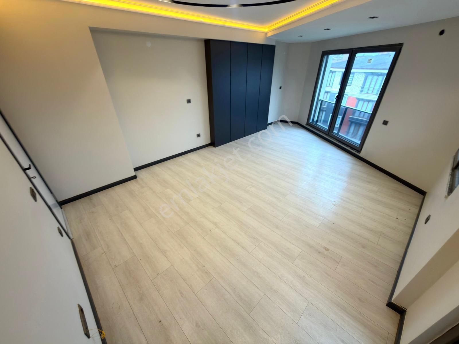 🏡 Referans'tan İkizçay'da Modern Tasarımlı Ebeveyn Banyolu Ön Cpehe 3+1 Dubleks - Görsel 15