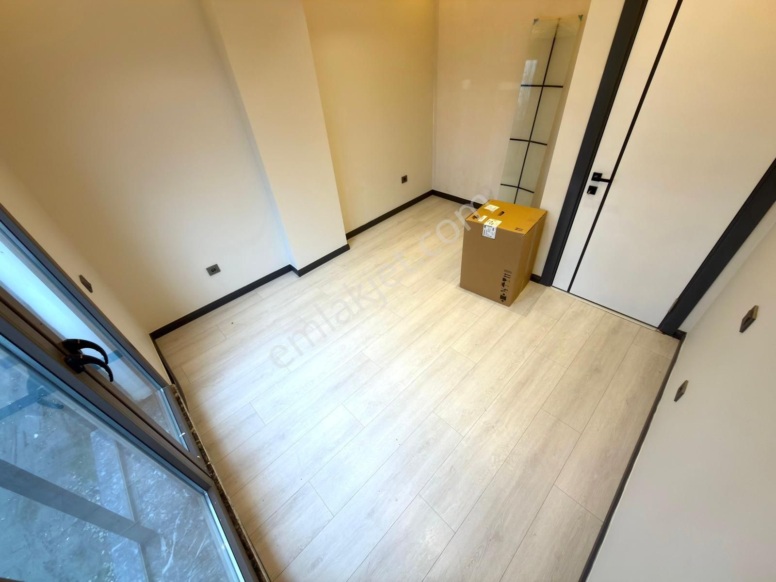 🏡 Referans'tan İkizçay'da Modern Tasarımlı Ebeveyn Banyolu Ön Cpehe 3+1 Dubleks - Görsel 27