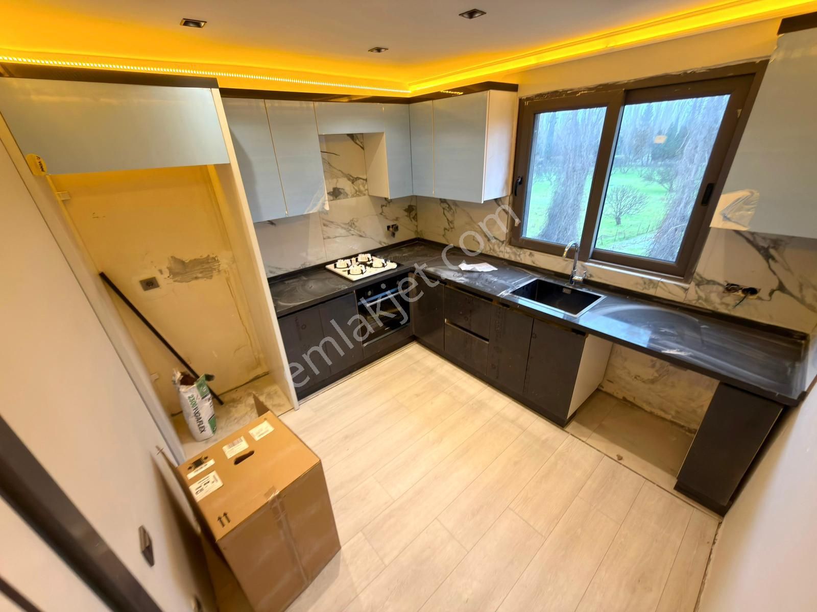 🏡 Referans'tan İkizçay'da Modern Tasarımlı Ebeveyn Banyolu Ön Cpehe 3+1 Dubleks - Görsel 7