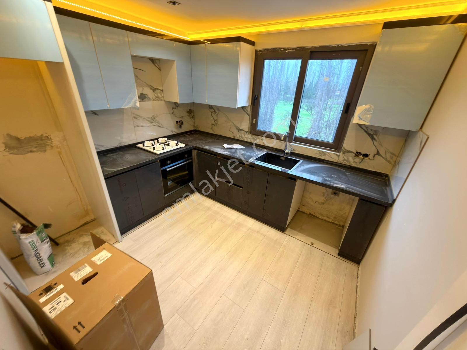 🏡 Referans'tan İkizçay'da Modern Tasarımlı Ebeveyn Banyolu Ön Cpehe 3+1 Dubleks - Görsel 4