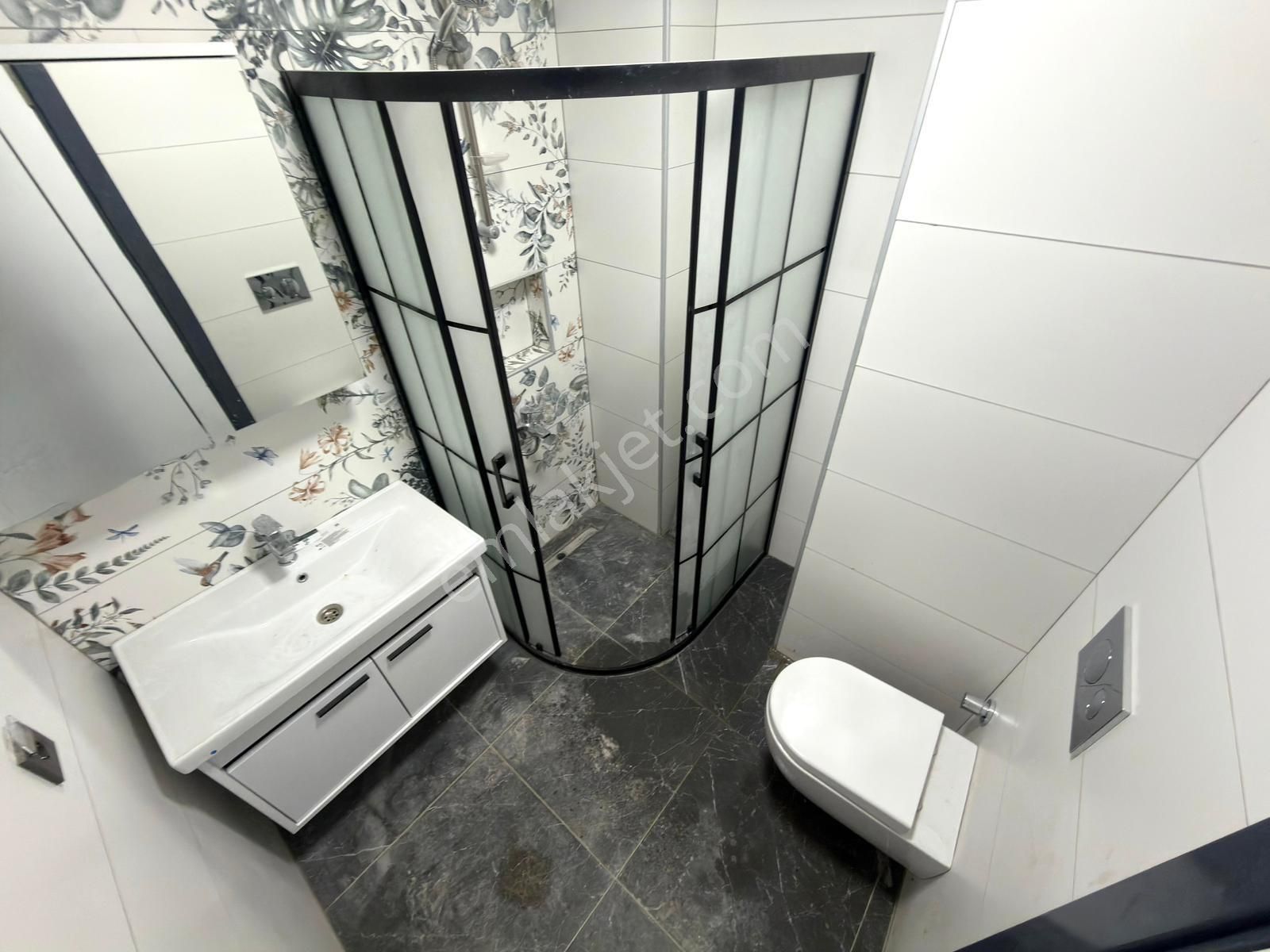 🏡 Referans'tan İkizçay'da Modern Tasarımlı Ebeveyn Banyolu Ön Cpehe 3+1 Dubleks - Görsel 11