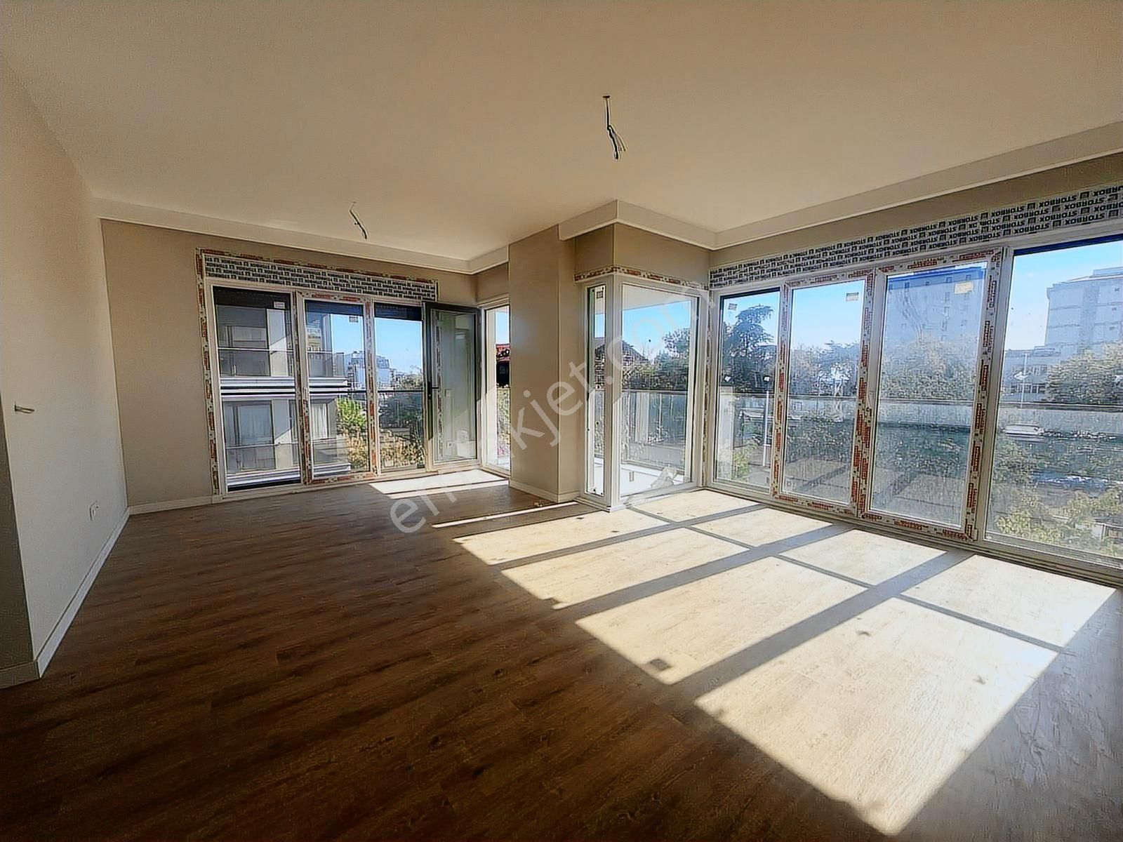 Kapanmaz Deniz Manzaralı,prestijli Konumda Satılık 3+1 Daire - Görsel 13