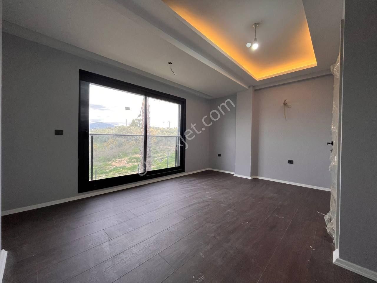 Müstakil Bahçeli, Manzaralı, Ortak Havuzlu Tribleks Villa! - Görsel 5