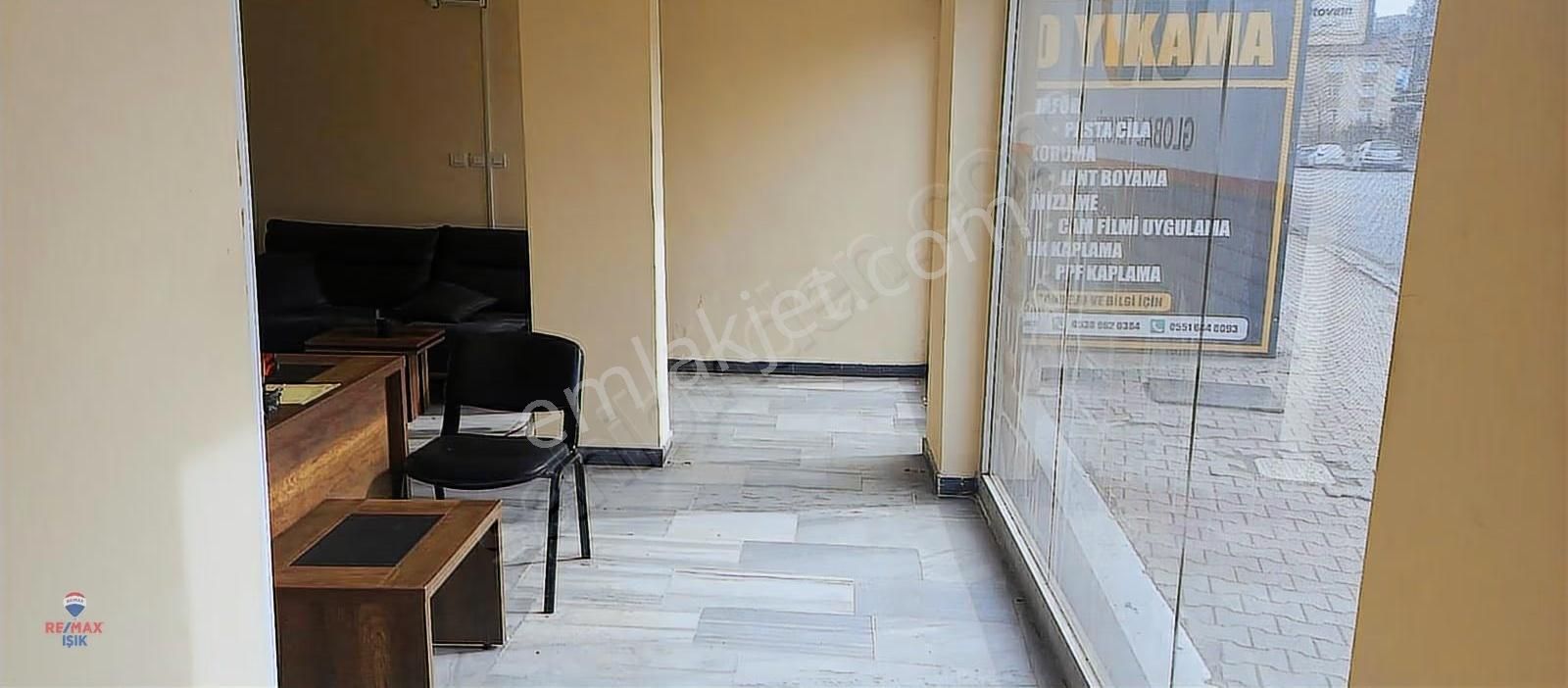 Cadde Üzerinde Kiralık Dükkan - Görsel 29