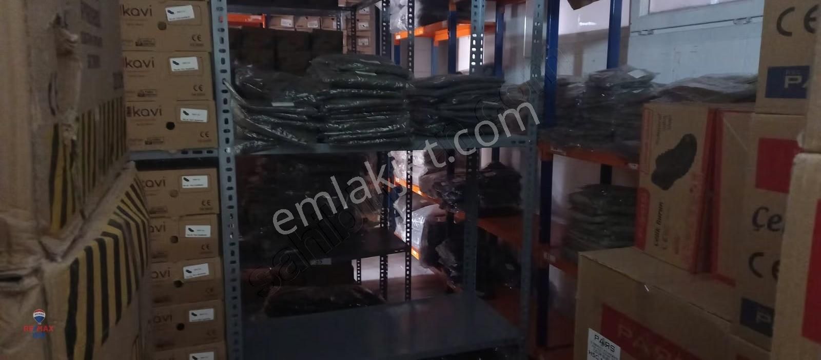 Cadde Üzerinde Kiralık Dükkan - Görsel 22