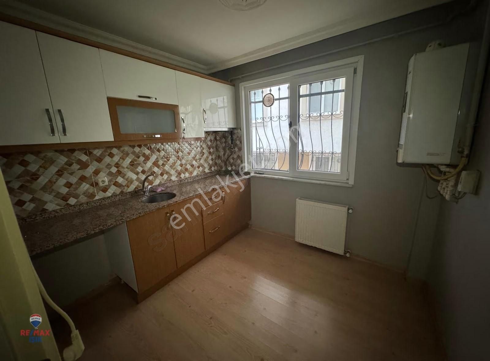 Çekmeköy Merkez Mahallesinde Satılık 2+1 Daire - Görsel 2