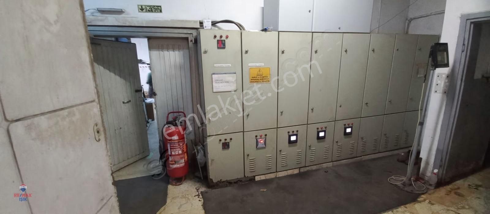 Sancaktepe'de Merkezi Lokasyonda İskanlı Alternatifli 800 M² - Görsel 4