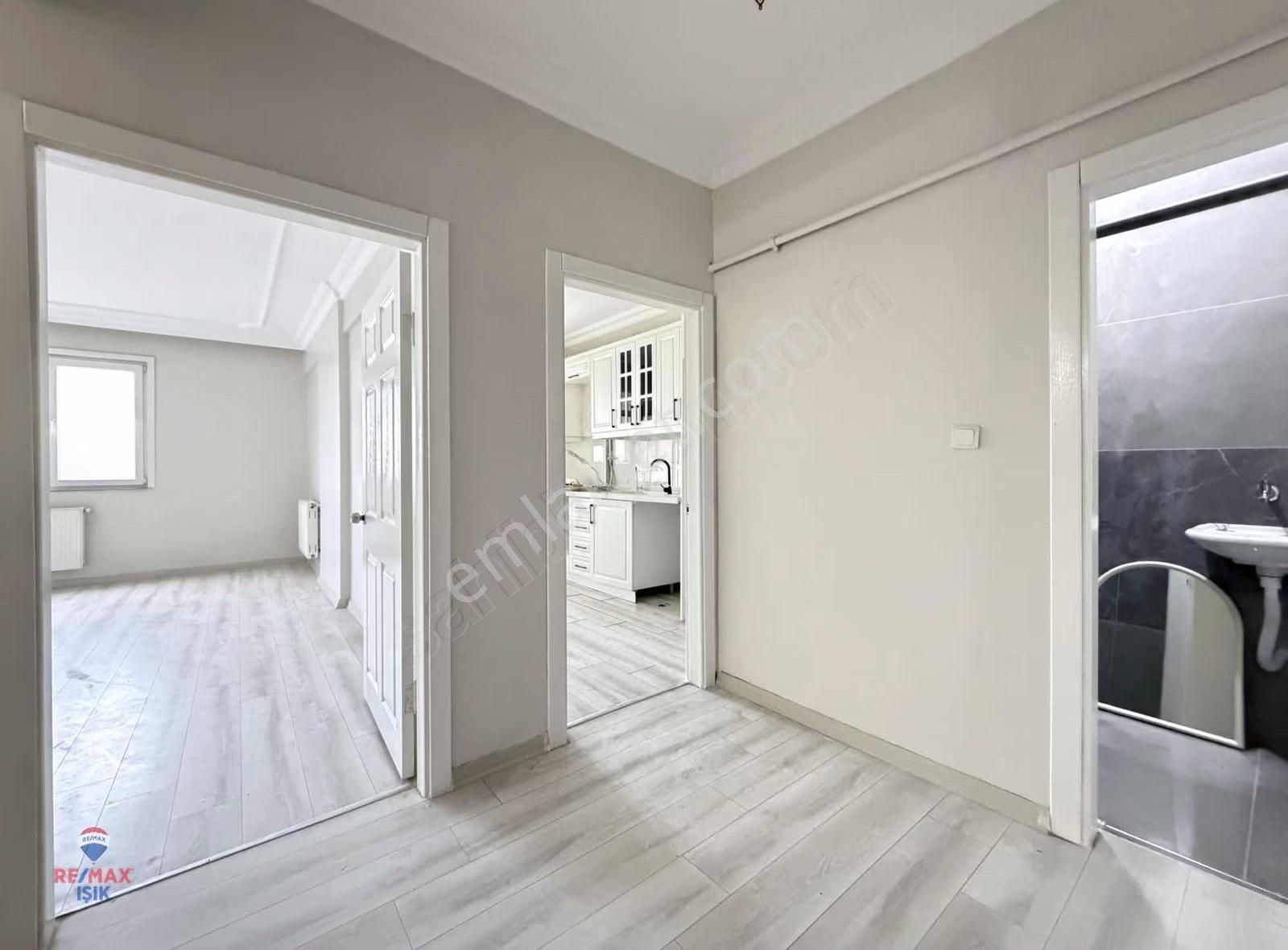 Sancaktepe Fatih Mah Site İçerisinde Kiralık 3+1 Daire - Görsel 22