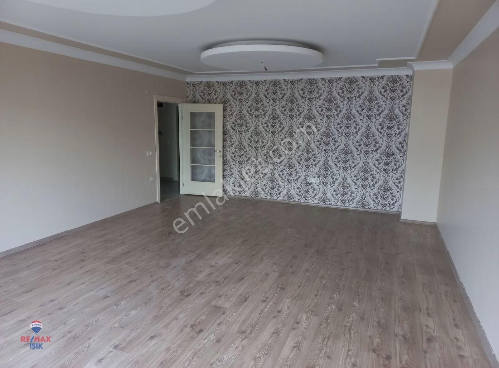 Uğur Mumcu Mah.merkezi Lokasyonda 4+1 Arakat Daire - Görsel 16