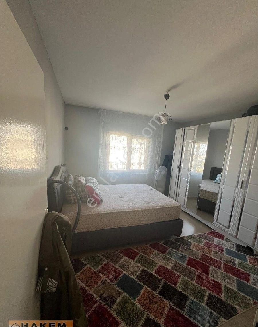 Hakem Emlak'tan İçi Yapılı Merkezî Lokasyon 2+1 Daire - Görsel 7