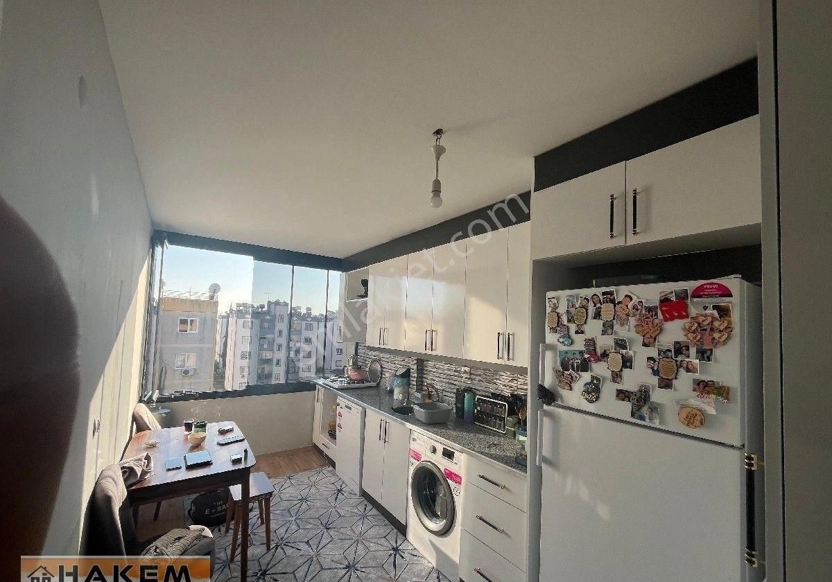 Hakem Emlak'tan İçi Yapılı Merkezî Lokasyon 2+1 Daire