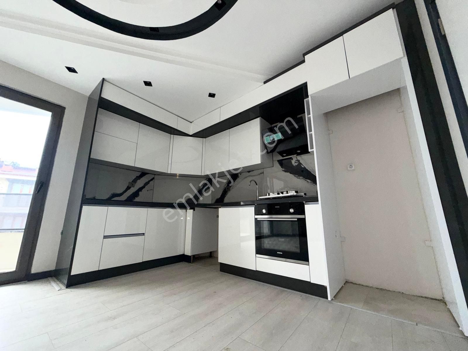 🏡 Referans'tan İkizçay'da Ön Cephe Ara Kat 1+1 Daire - Görsel 3