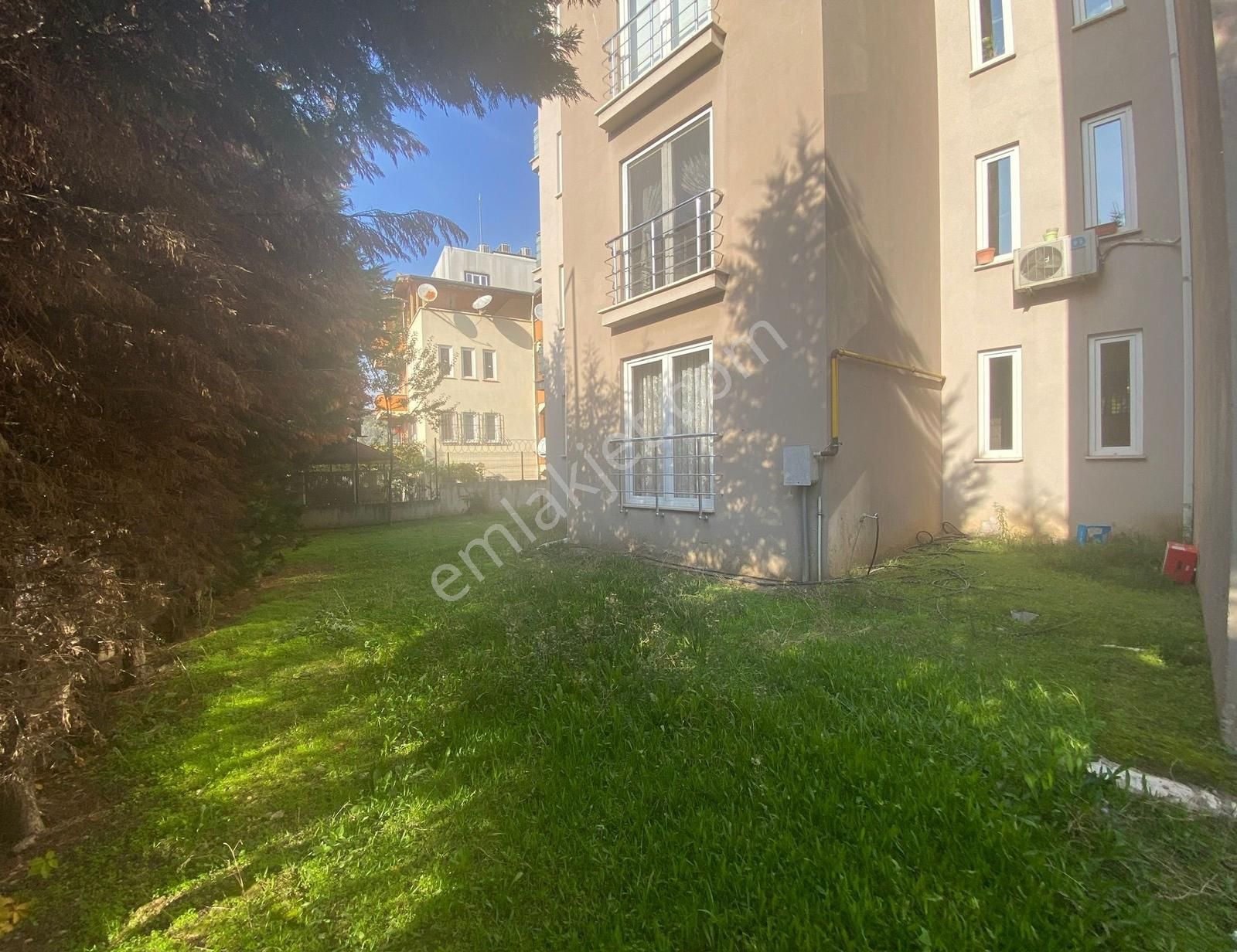 Akpınar Mah.(1050 Konutlar) Fiyaz Sitesi 3+1 Kiralık - Görsel 2