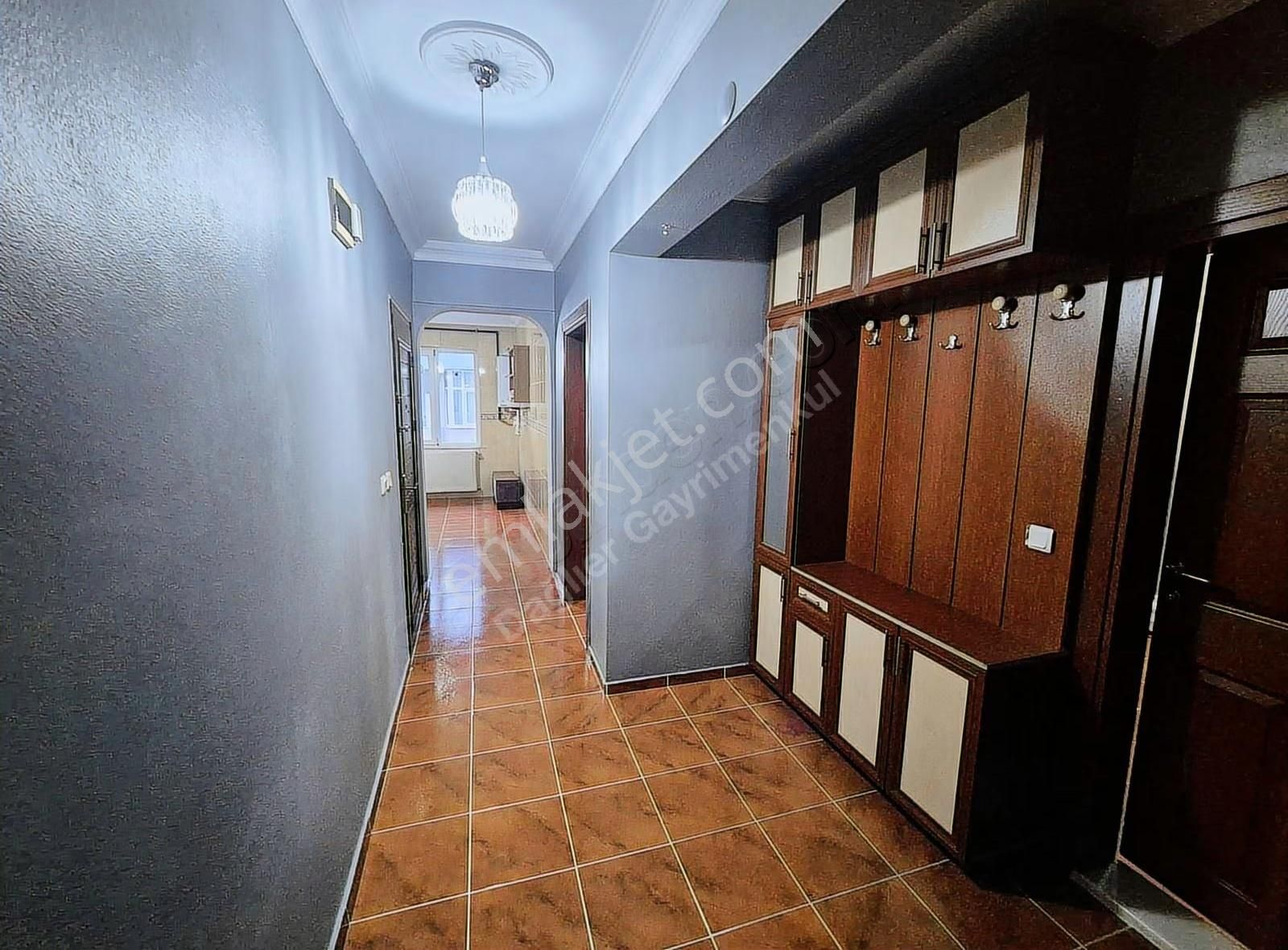 Merkezi Konumda Memura Kiralık Daire. - Görsel 4