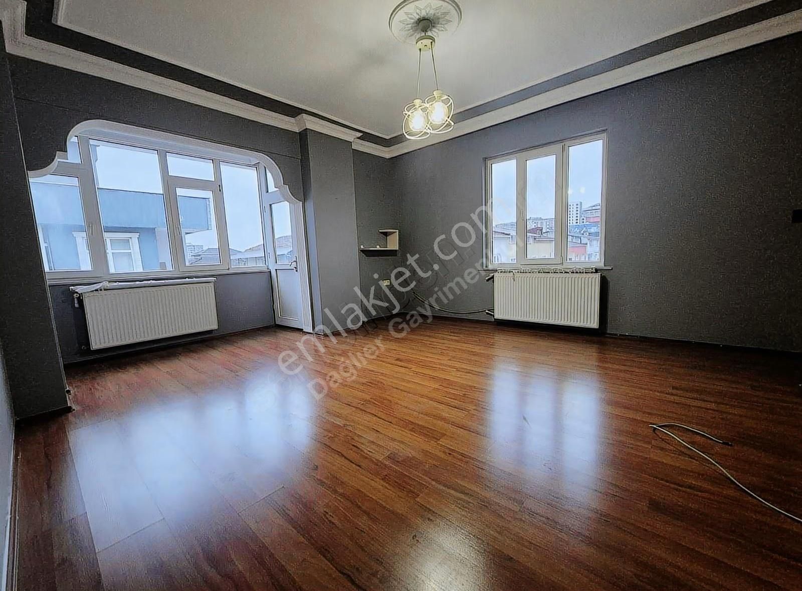 Merkezi Konumda Memura Kiralık Daire.