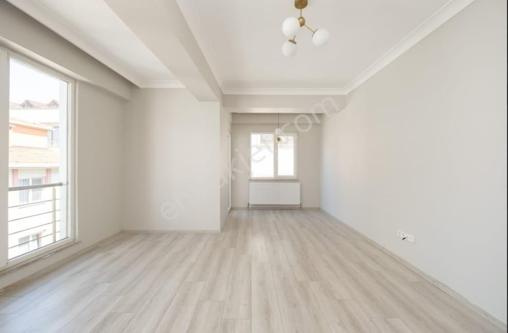 Kaçmaz'dan Küçükyalı Metro Yakını Lüks Ferah 4+2 Dubleks - Görsel 14