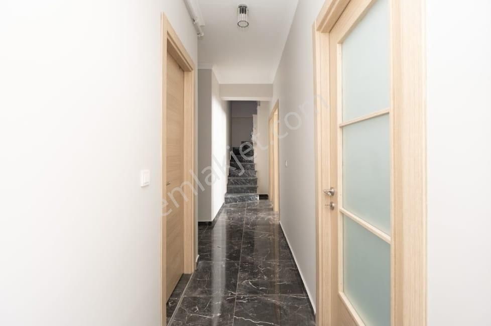 Kaçmaz'dan Küçükyalı Metro Yakını Lüks Ferah 4+2 Dubleks - Görsel 15