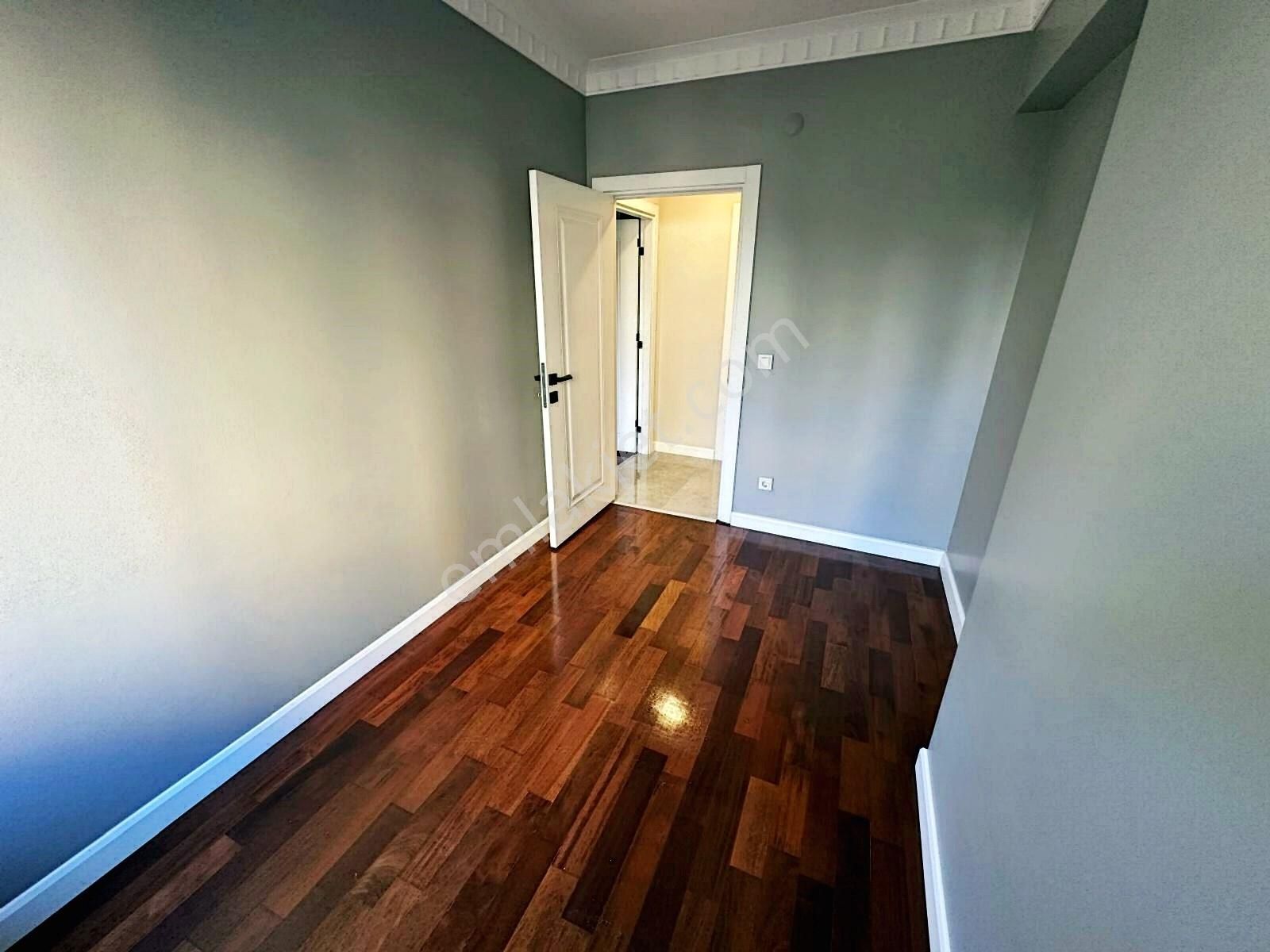 Poyraz'dan Kozyatağı'nda Site İçinde 7/24 Güvenlikli Havuzlu 3+1 - Görsel 34