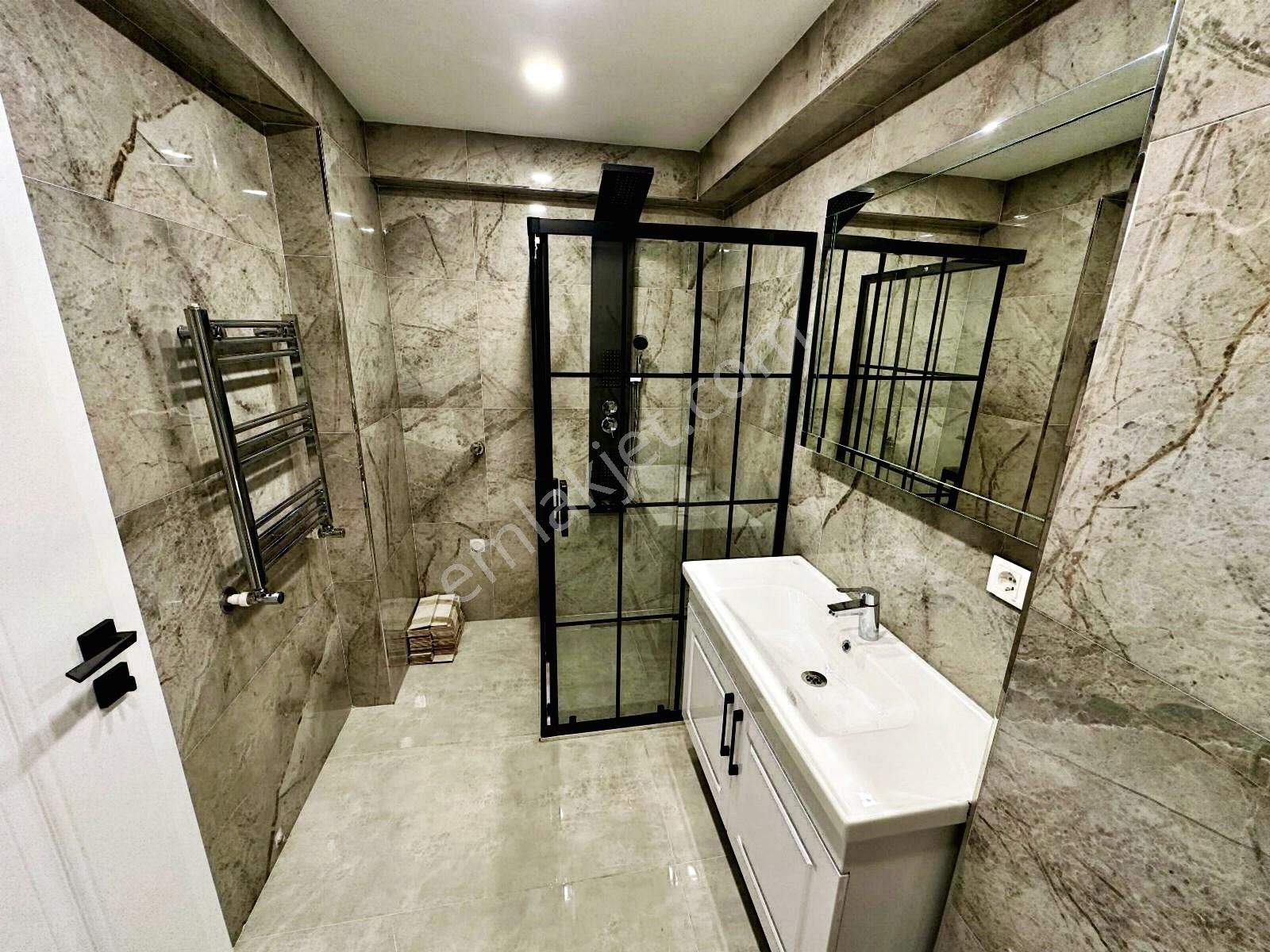 Poyraz'dan Kozyatağı'nda Site İçinde 7/24 Güvenlikli Havuzlu 3+1 - Görsel 28