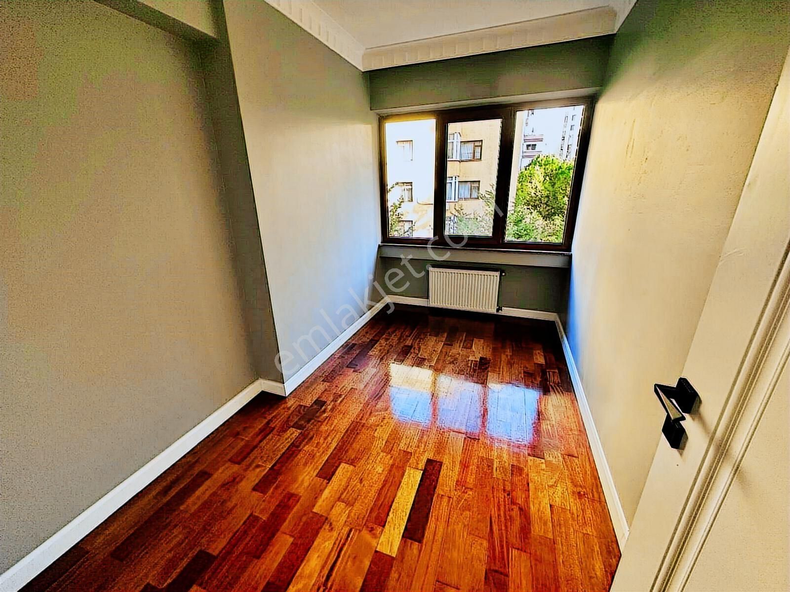 Poyraz'dan Kozyatağı'nda Site İçinde 7/24 Güvenlikli Havuzlu 3+1 - Görsel 32