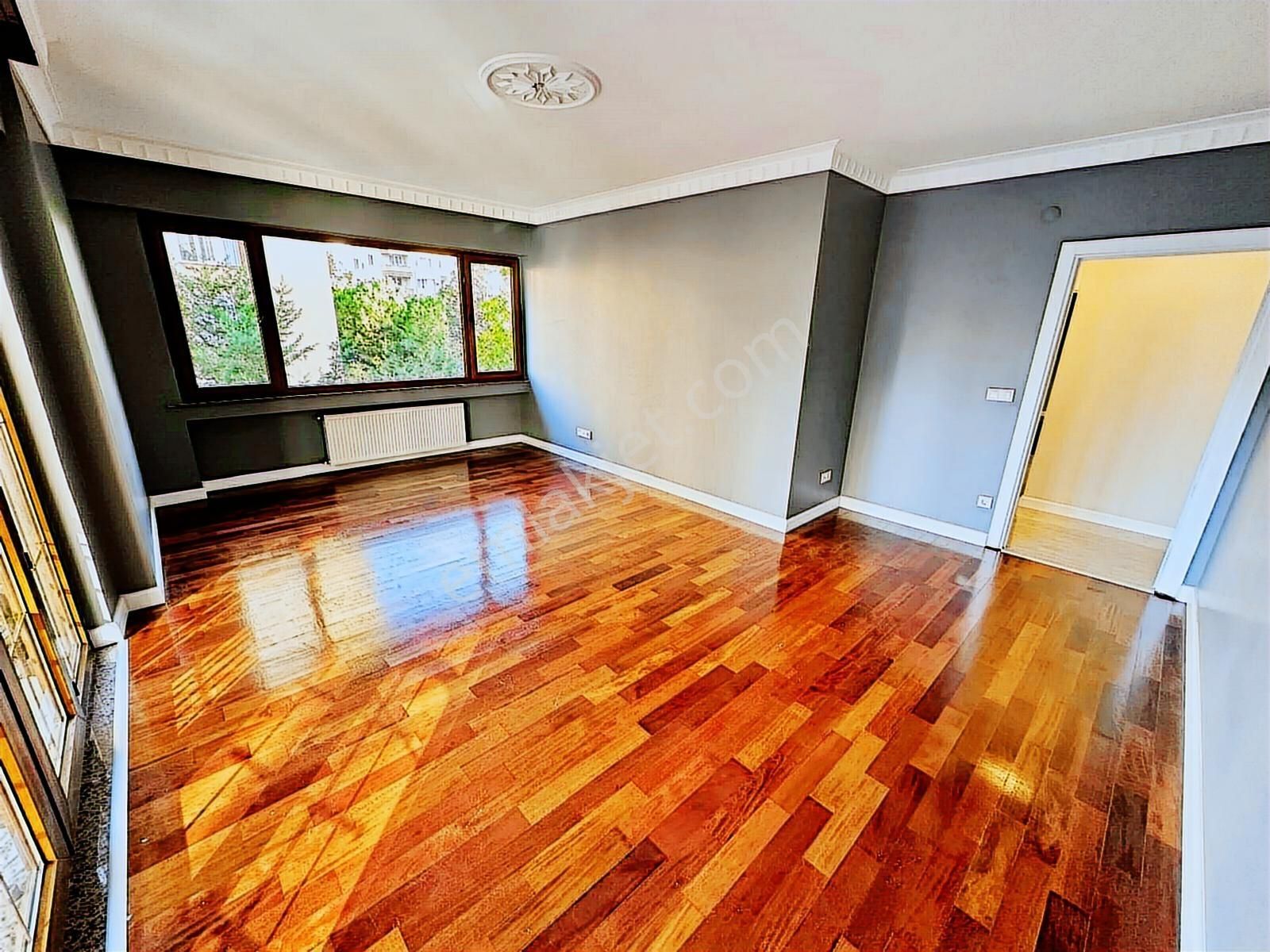 Poyraz'dan Kozyatağı'nda Site İçinde 7/24 Güvenlikli Havuzlu 3+1 - Görsel 9