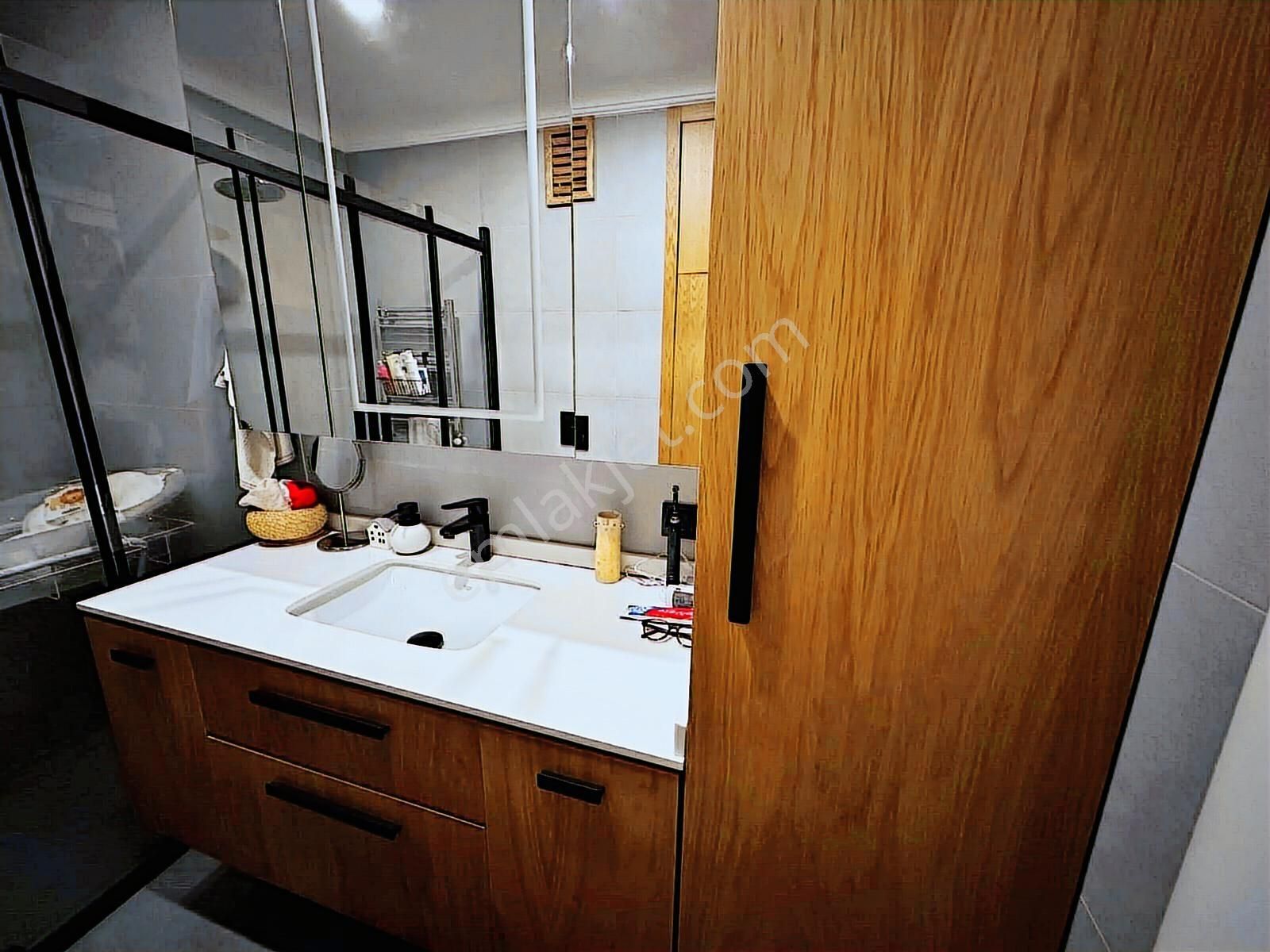 Poyraz'dan Erenköyde Yeni Binada Caddeye Yakın 3+1 Satılık Daire - Görsel 14