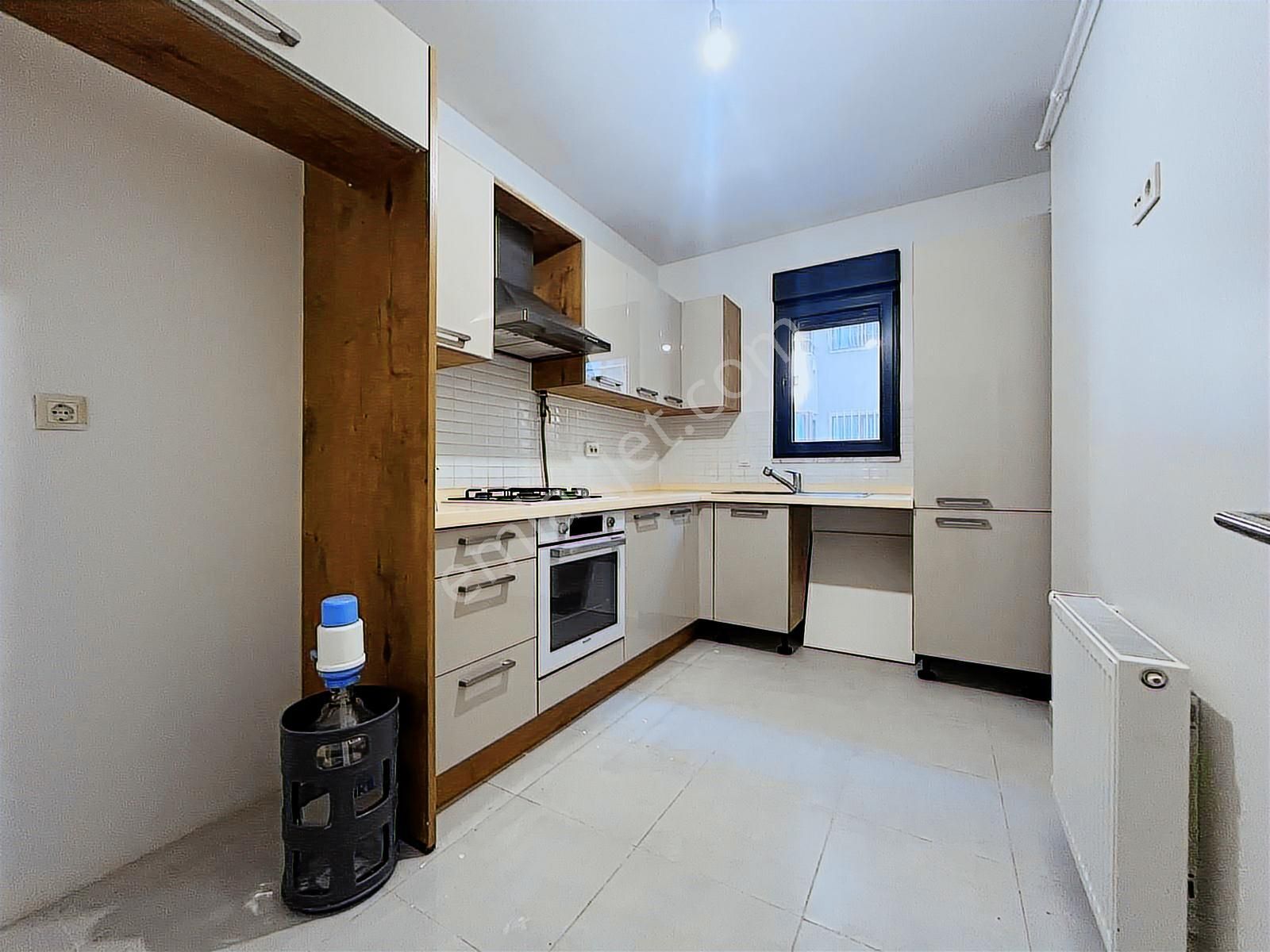 Poyraz'dan Kozyatağında Yeni Binada Balkonlu 95 M2 Net 3+1 Daire - Görsel 12