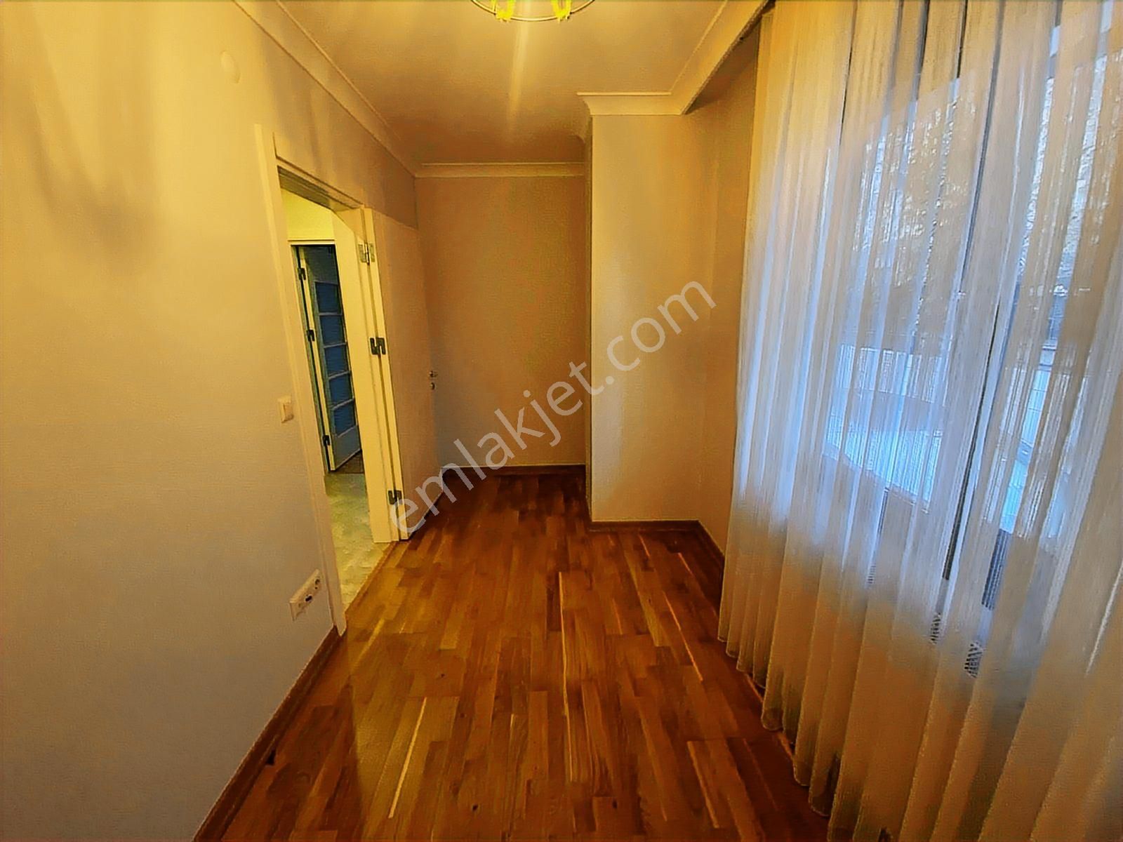 Poyraz'dan Suadiyede Bağdat Caddesine Yakın Balkonlu 2+1 Satılık - Görsel 10