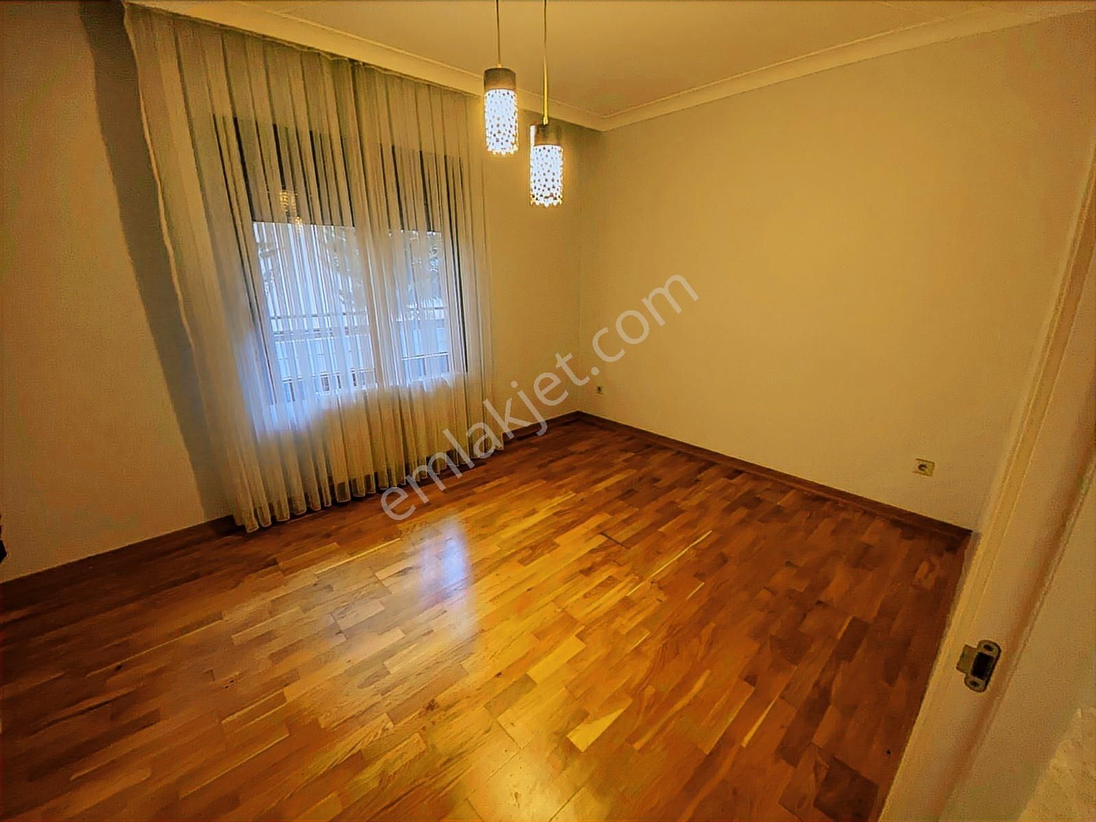 Poyraz'dan Suadiyede Bağdat Caddesine Yakın Balkonlu 2+1 Satılık - Görsel 15