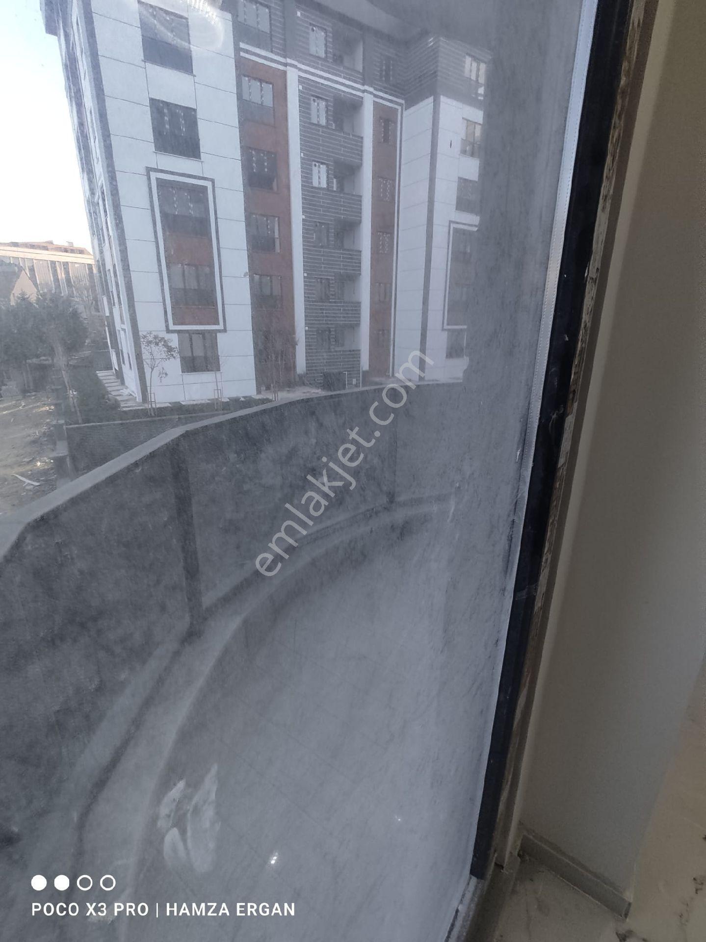 1.69 Oranlı %50 Krediyle Arnavutköy Sitede Satılık 2+1 Ara Kat Daire - Görsel 4