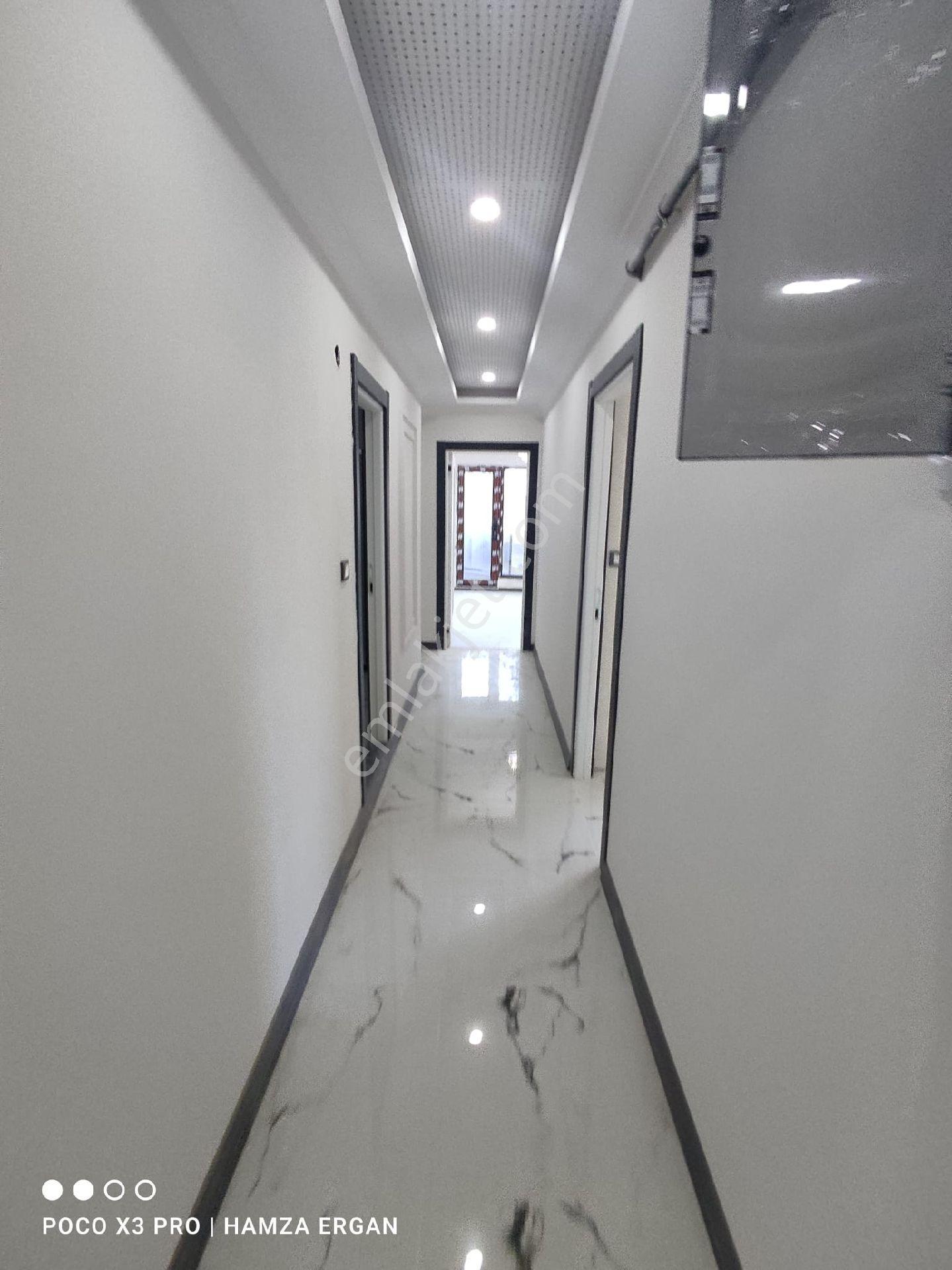 1.69 Oranlı %50 Krediyle Arnavutköy Sitede Satılık 2+1 Ara Kat Daire - Görsel 14