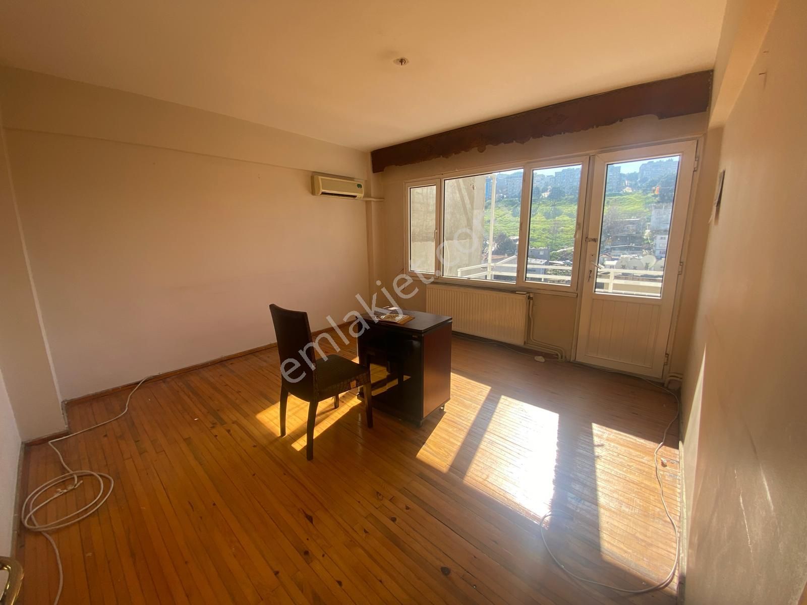 Katip Çelebi Hastanesi Yakını 3+1 135 M2 Doğalgazlı - Görsel 9