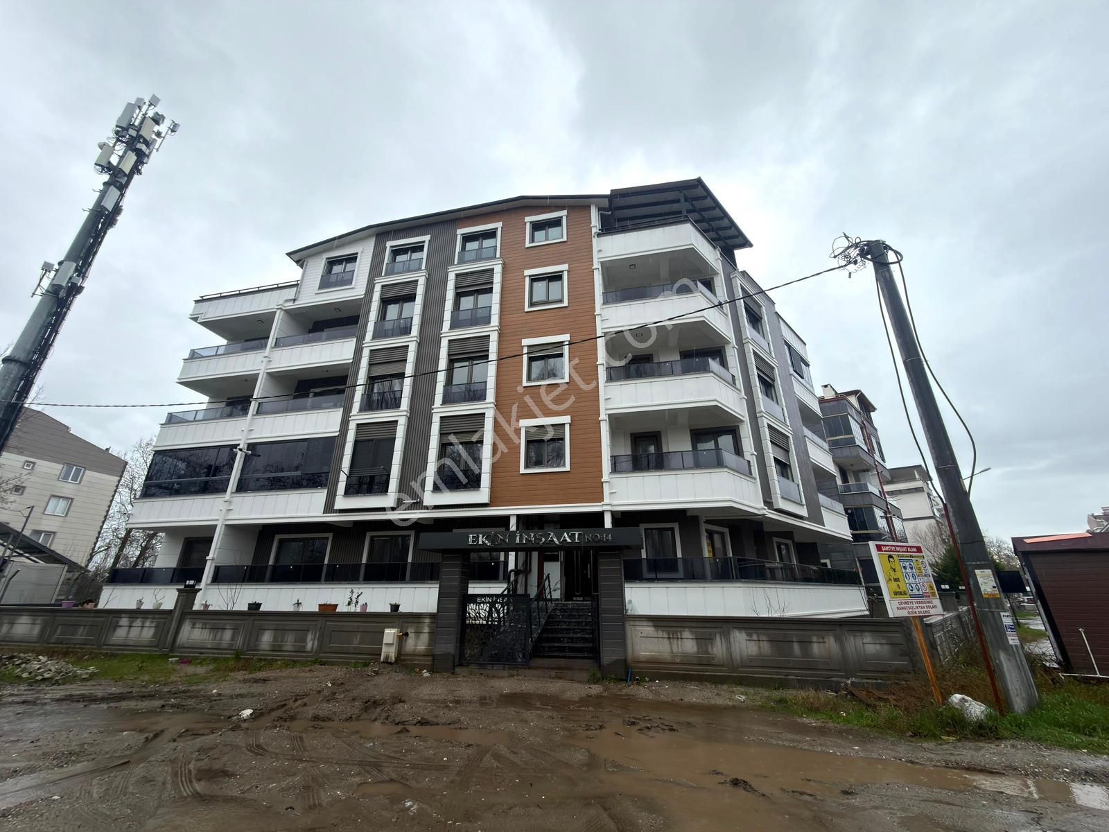 🏡 Referans'tan Akçay'da Ön Cephe Yerden Isıtmalı 2+1 Daire - Görsel 31