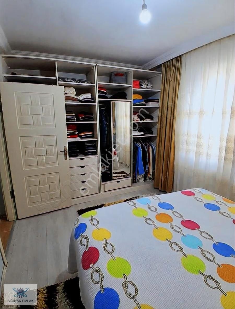 Sığınak Emlak Tan Merkezi Konumda Geniş Balkonda Otoparklı - Görsel 9