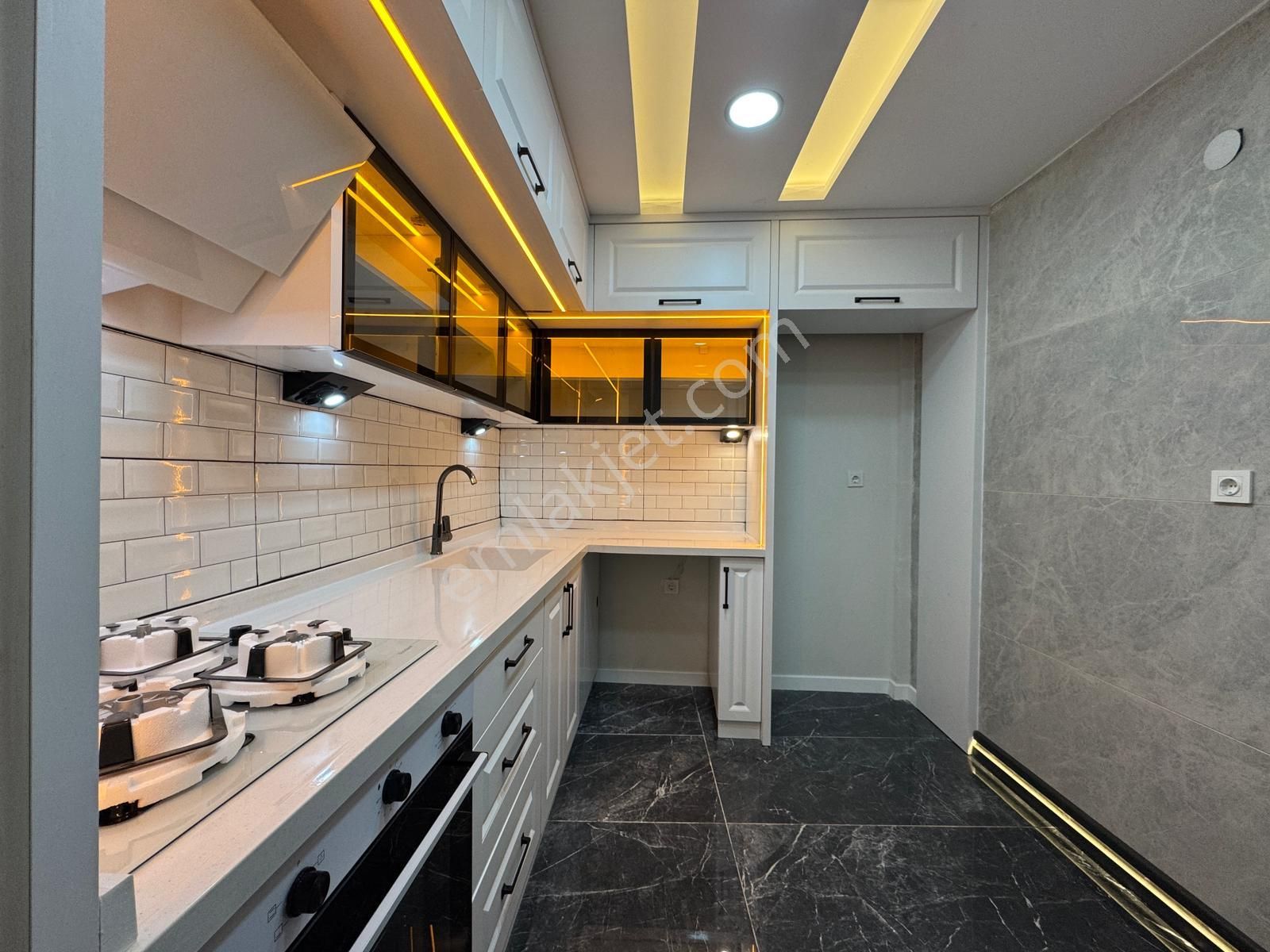 Doradan Akçay Merkez De Denize 50m Satılık 2+1 Daire - Görsel 23