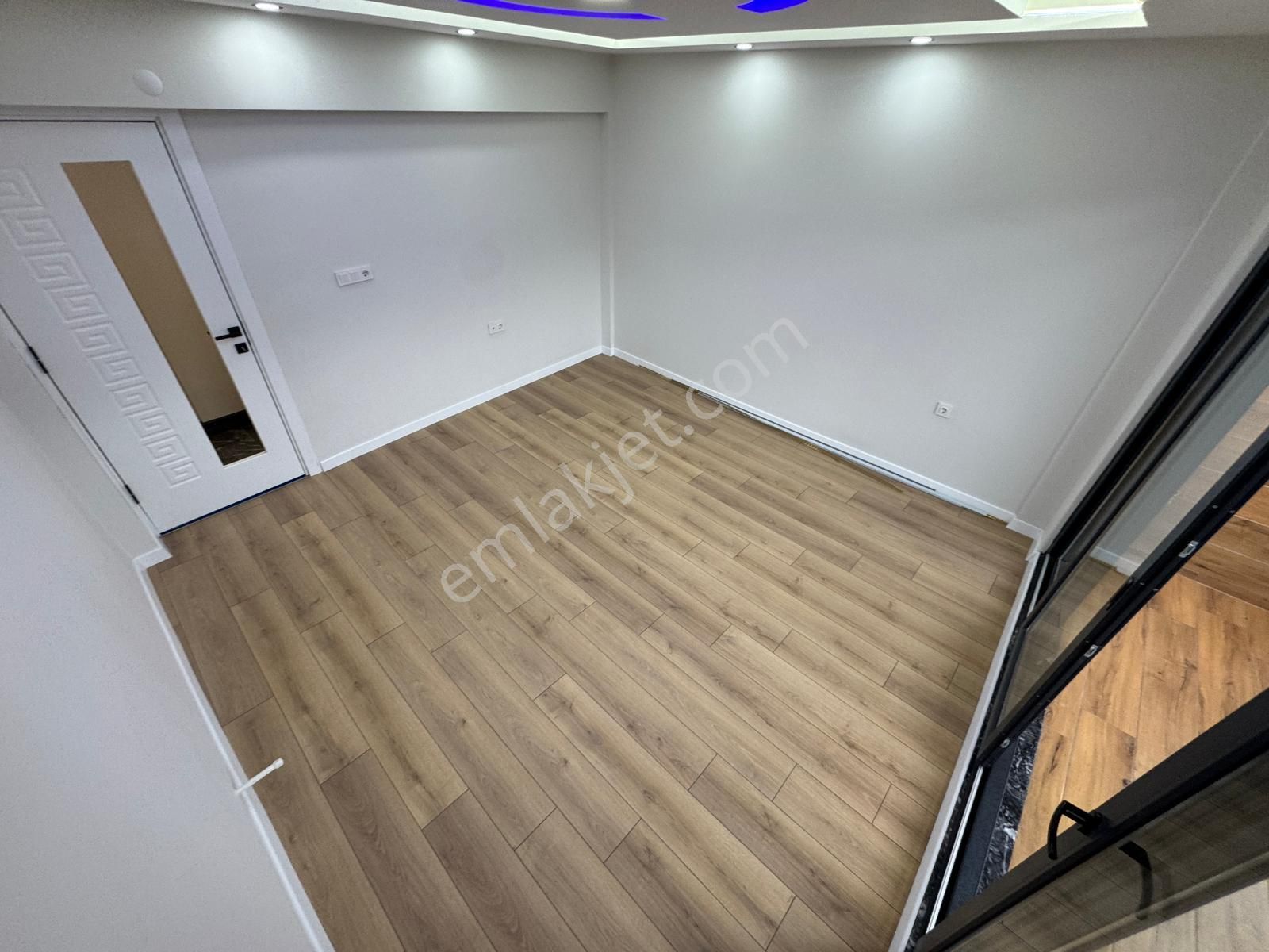 Doradan Akçay Merkez De Denize 50m Satılık 2+1 Daire - Görsel 6