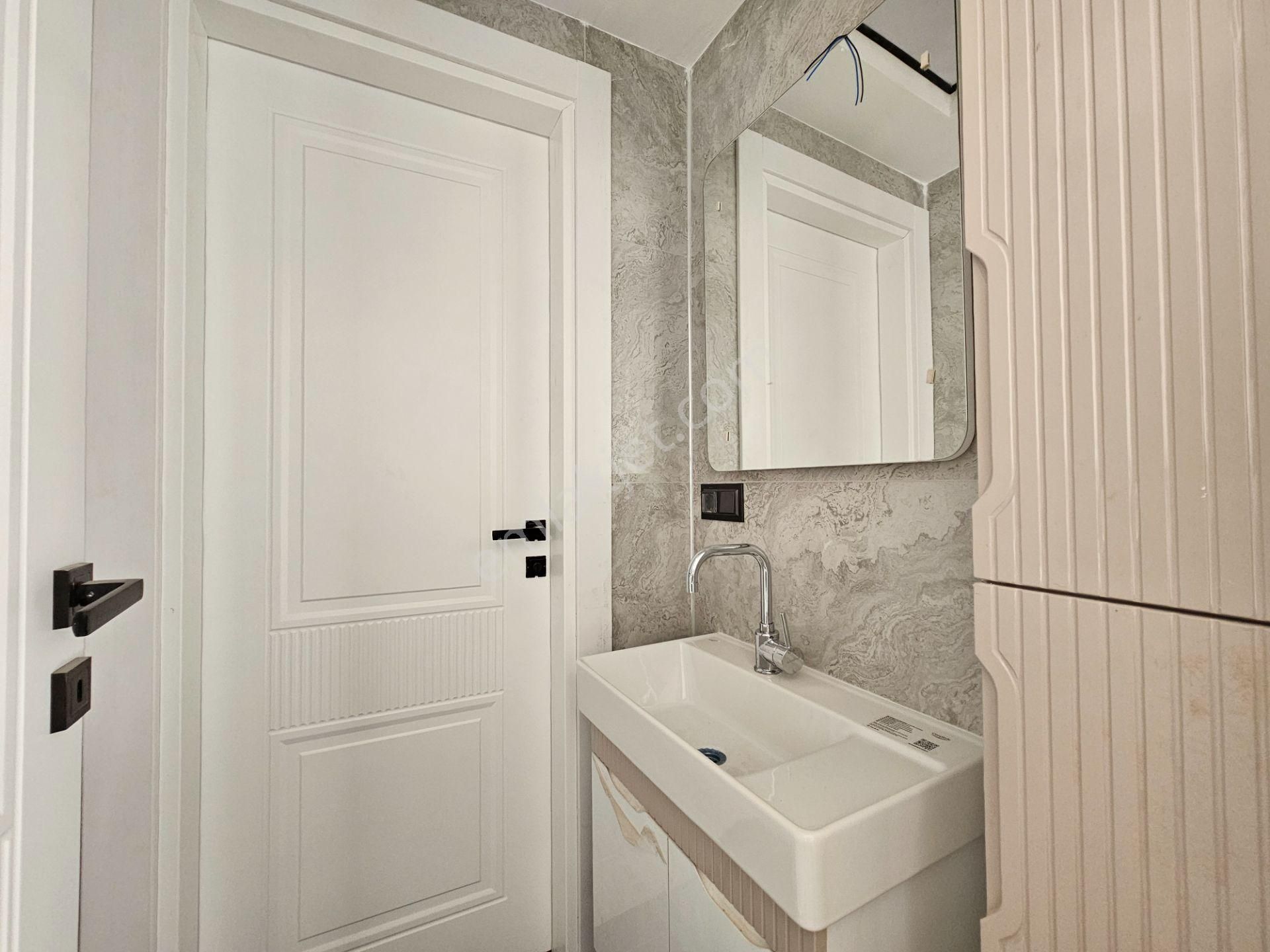 Şafak Caddesi Yakını İşyapar Gayrimenkul'den Lüks 2+1 Daire - Görsel 9