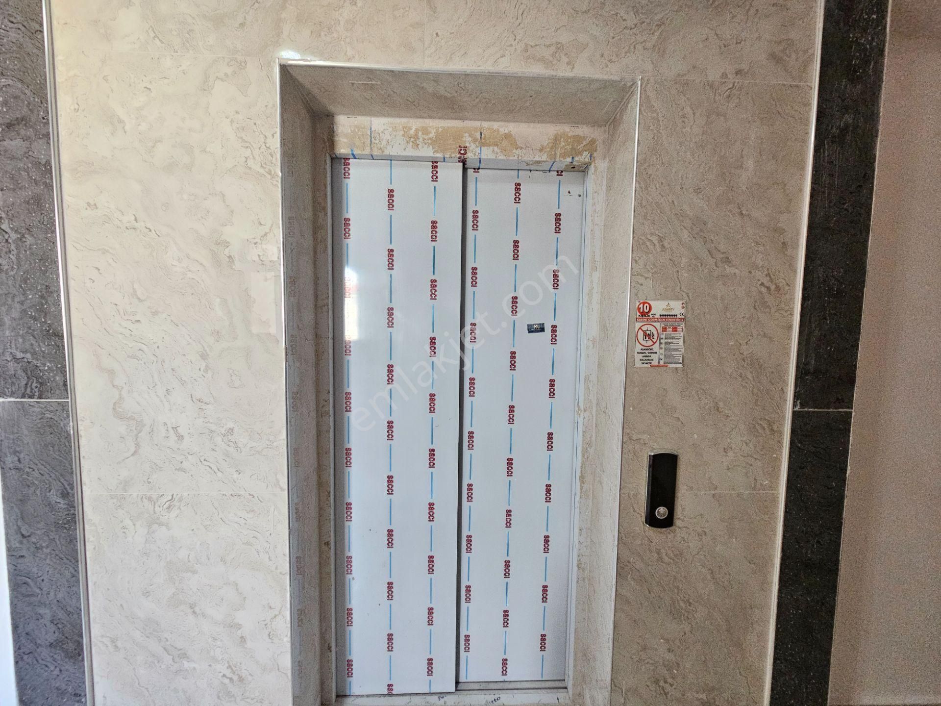 Şafak Caddesi Yakını İşyapar Gayrimenkul'den Lüks 2+1 Daire - Görsel 41