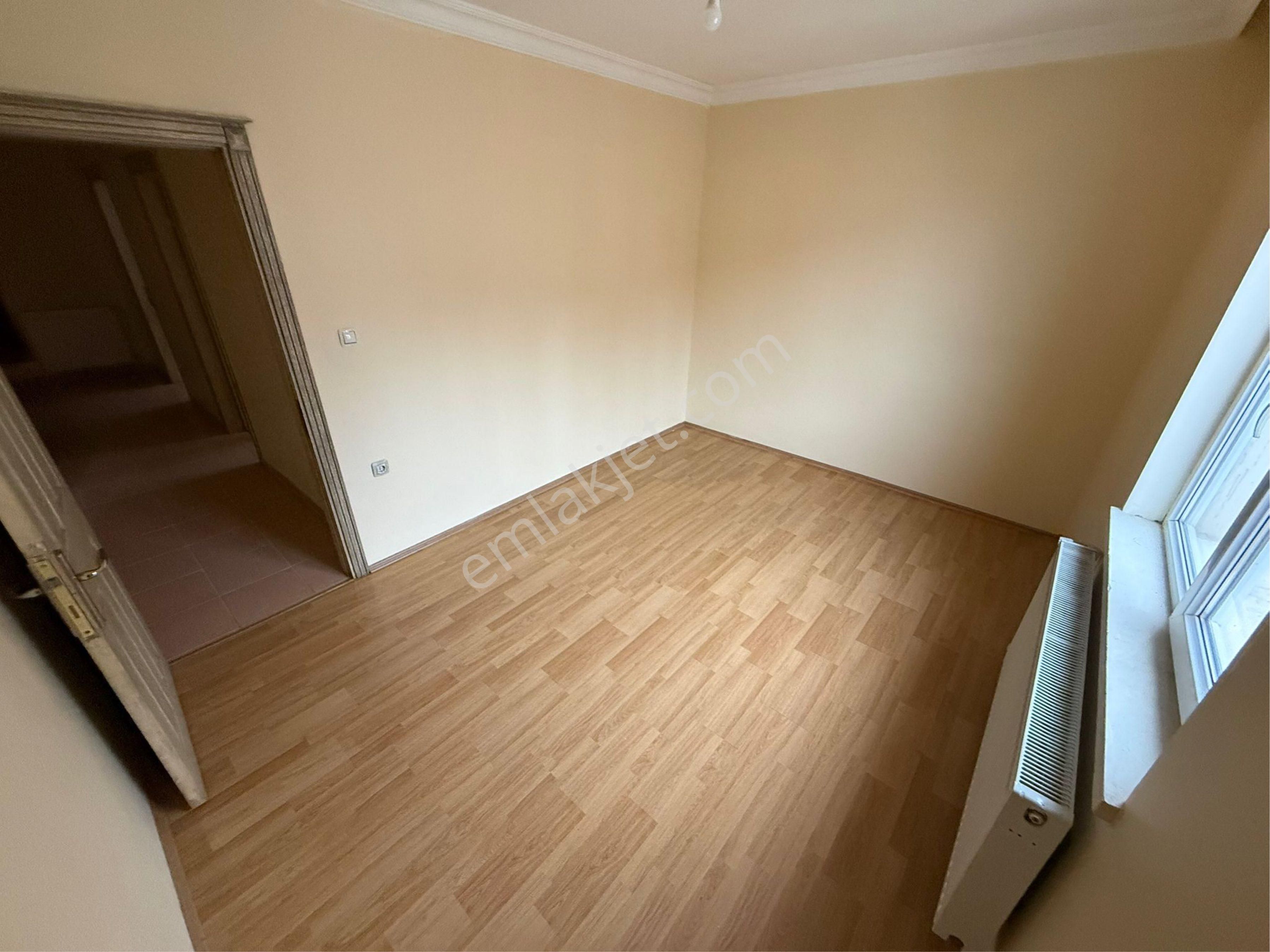 Malazgirt Mah 3+1 Asansörlü Ara Katta 125m2 Geniş Daire - Görsel 18