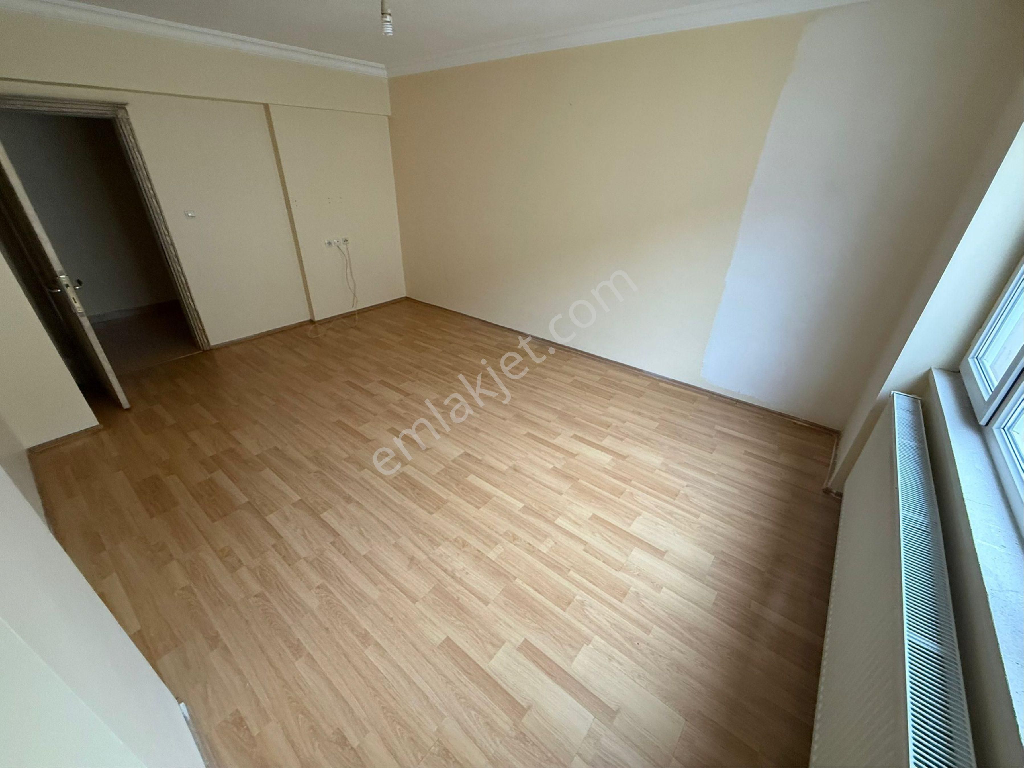 Malazgirt Mah 3+1 Asansörlü Ara Katta 125m2 Geniş Daire - Görsel 16