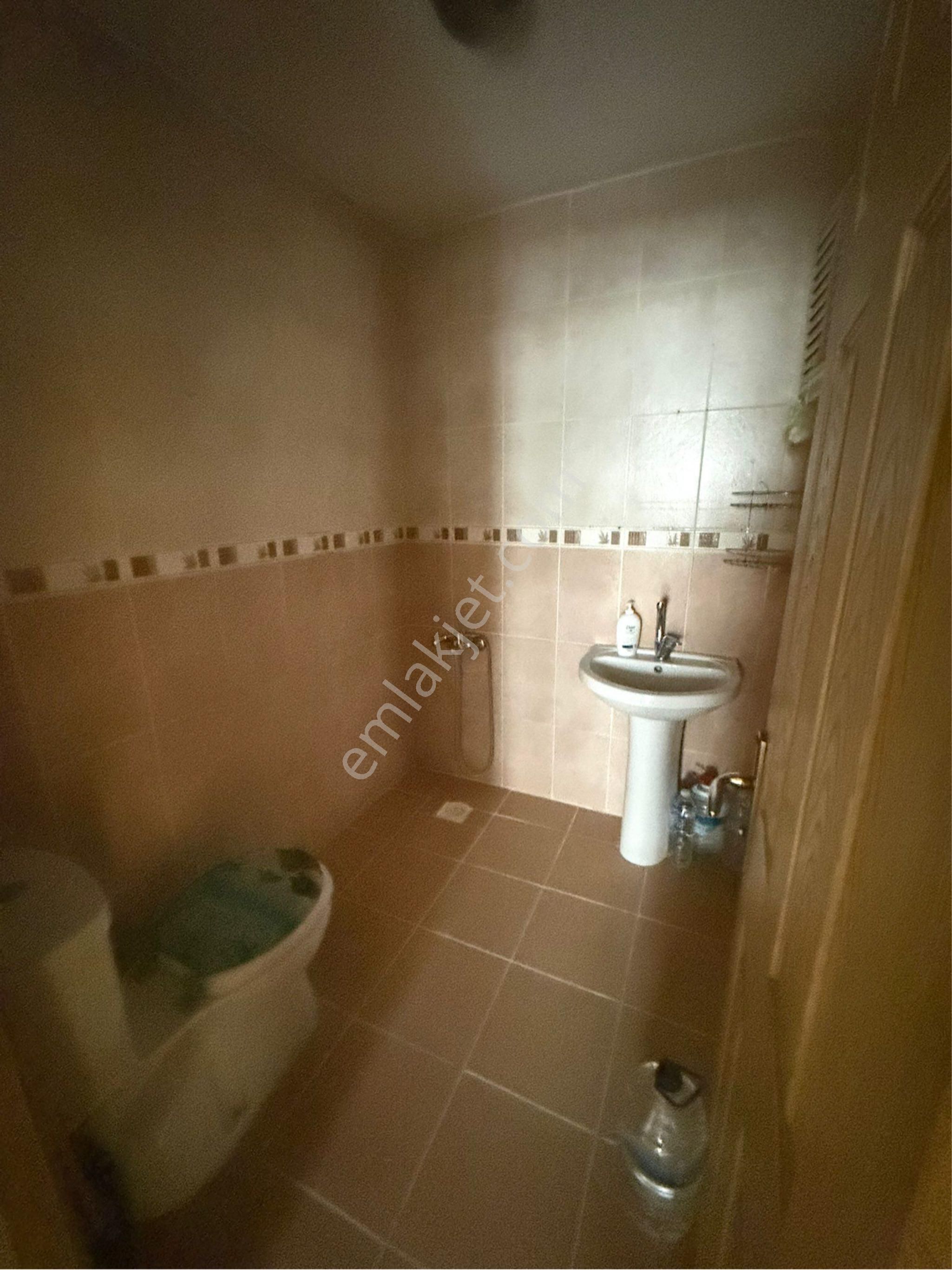 Malazgirt Mah 3+1 Asansörlü Ara Katta 125m2 Geniş Daire - Görsel 23